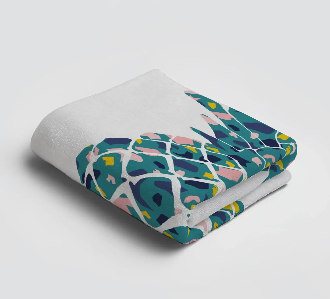 Blaugrüne Ananas Handtuch von Orara Studio