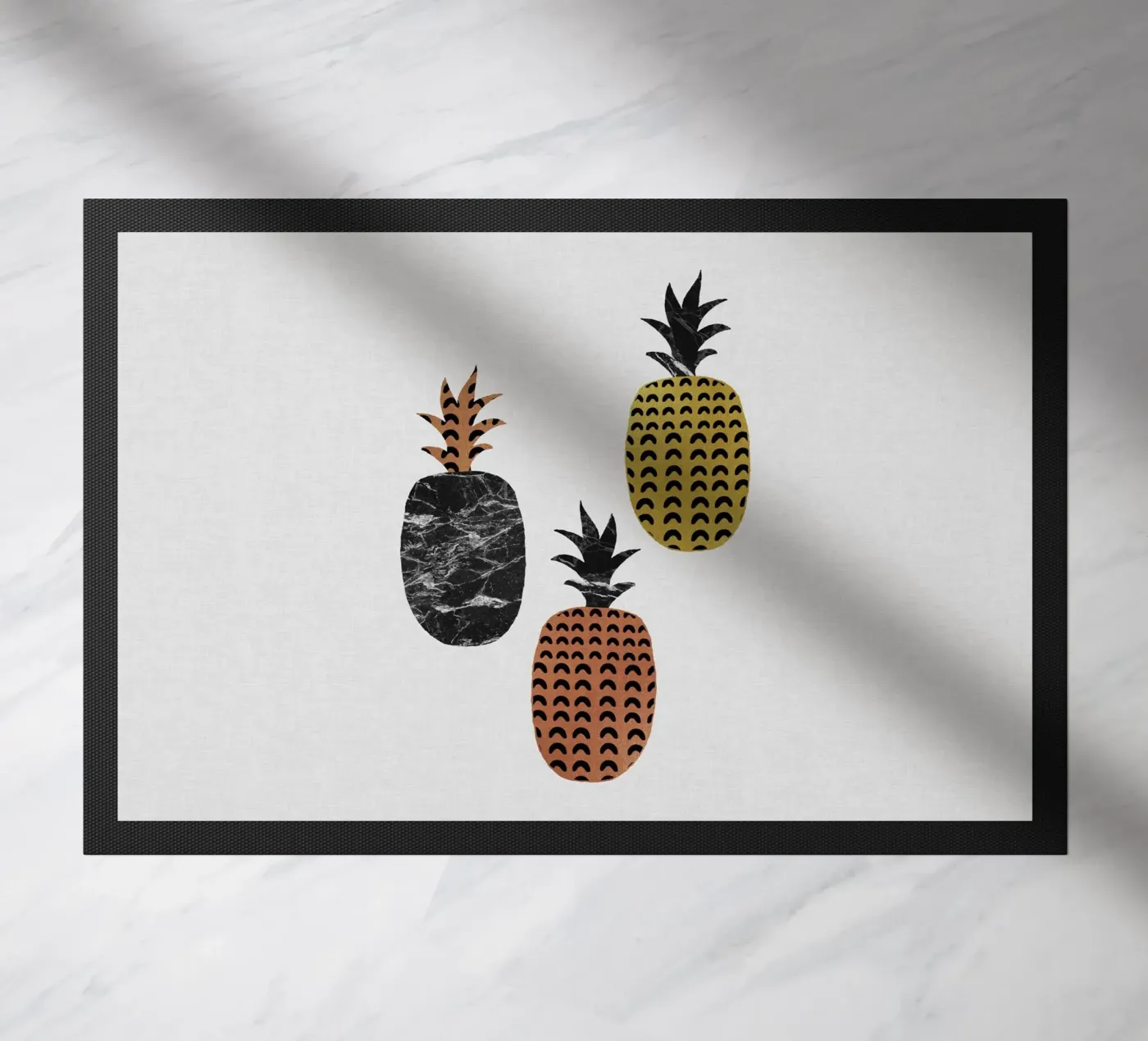 Scandi Pineapples deurmat van Orara Studio