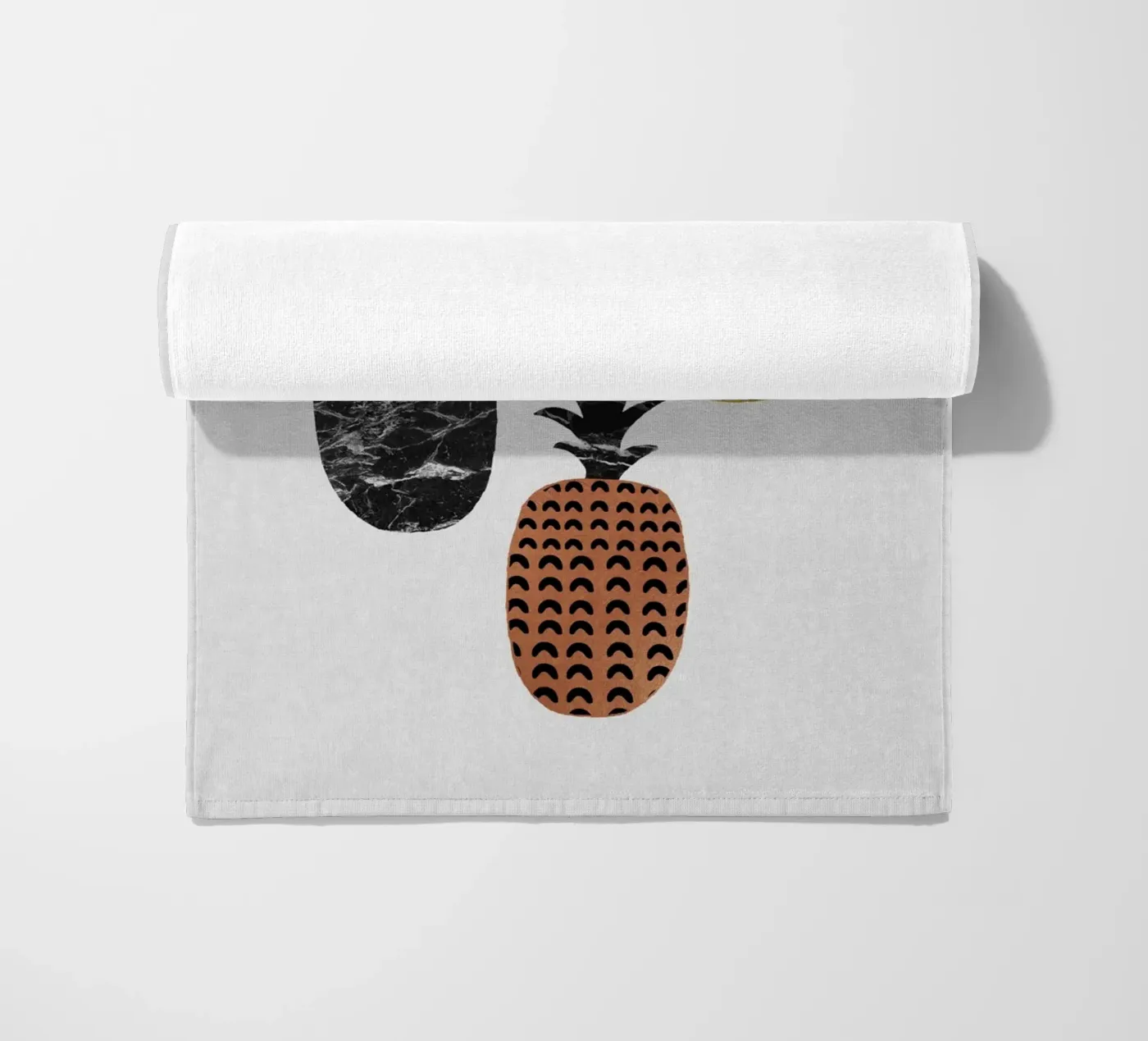 Scandi Pineapples telo mare da Orara Studio