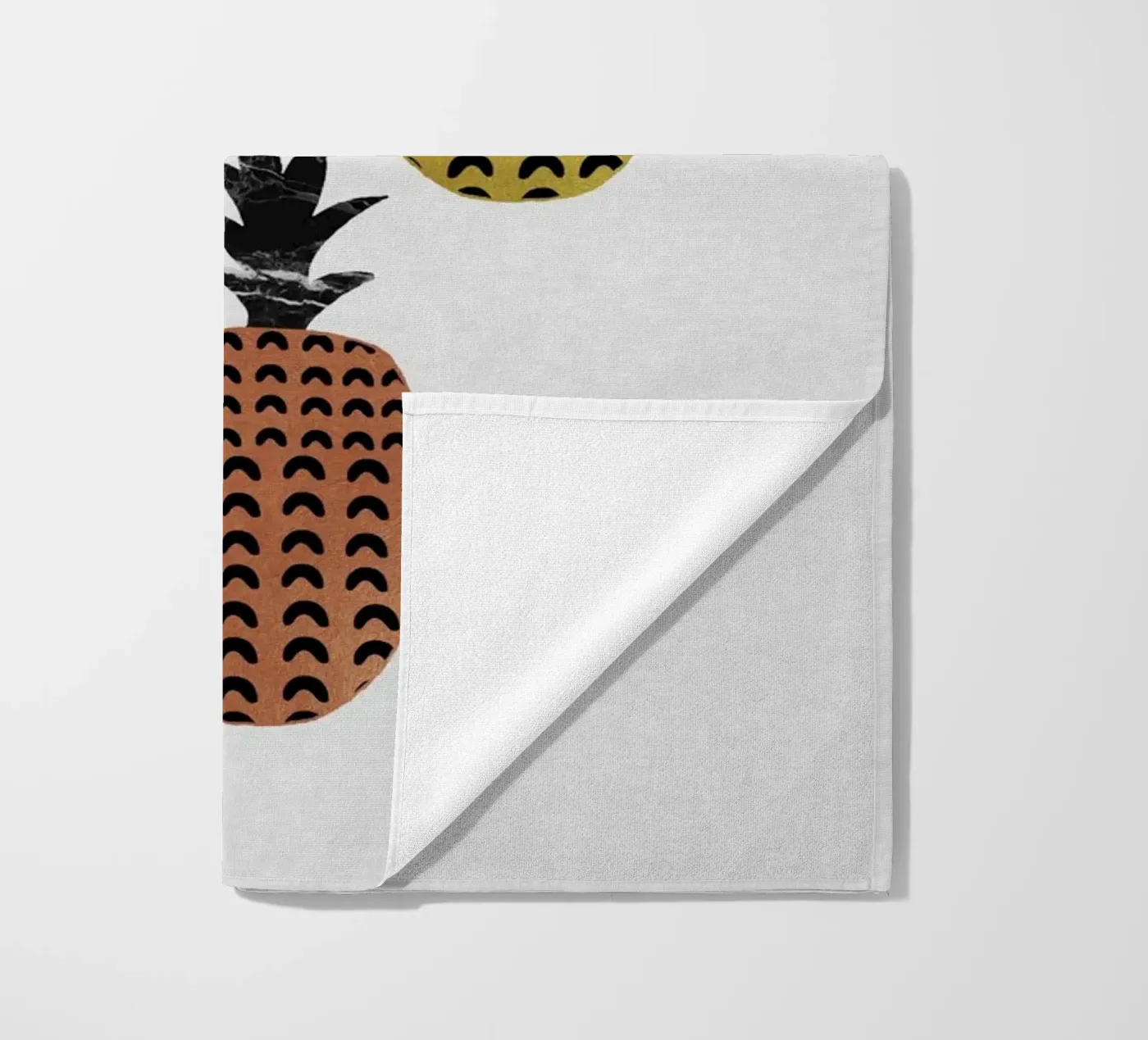 Scandi Pineapples telo mare da Orara Studio