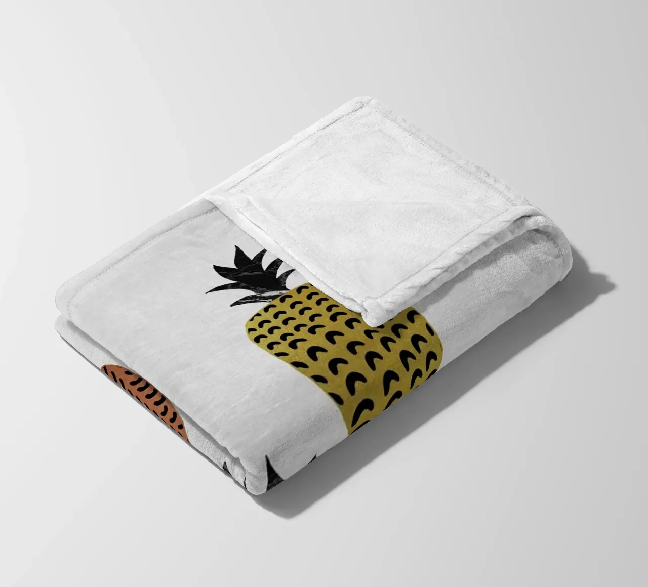 Scandi Pineapples coperta in pile da Orara Studio