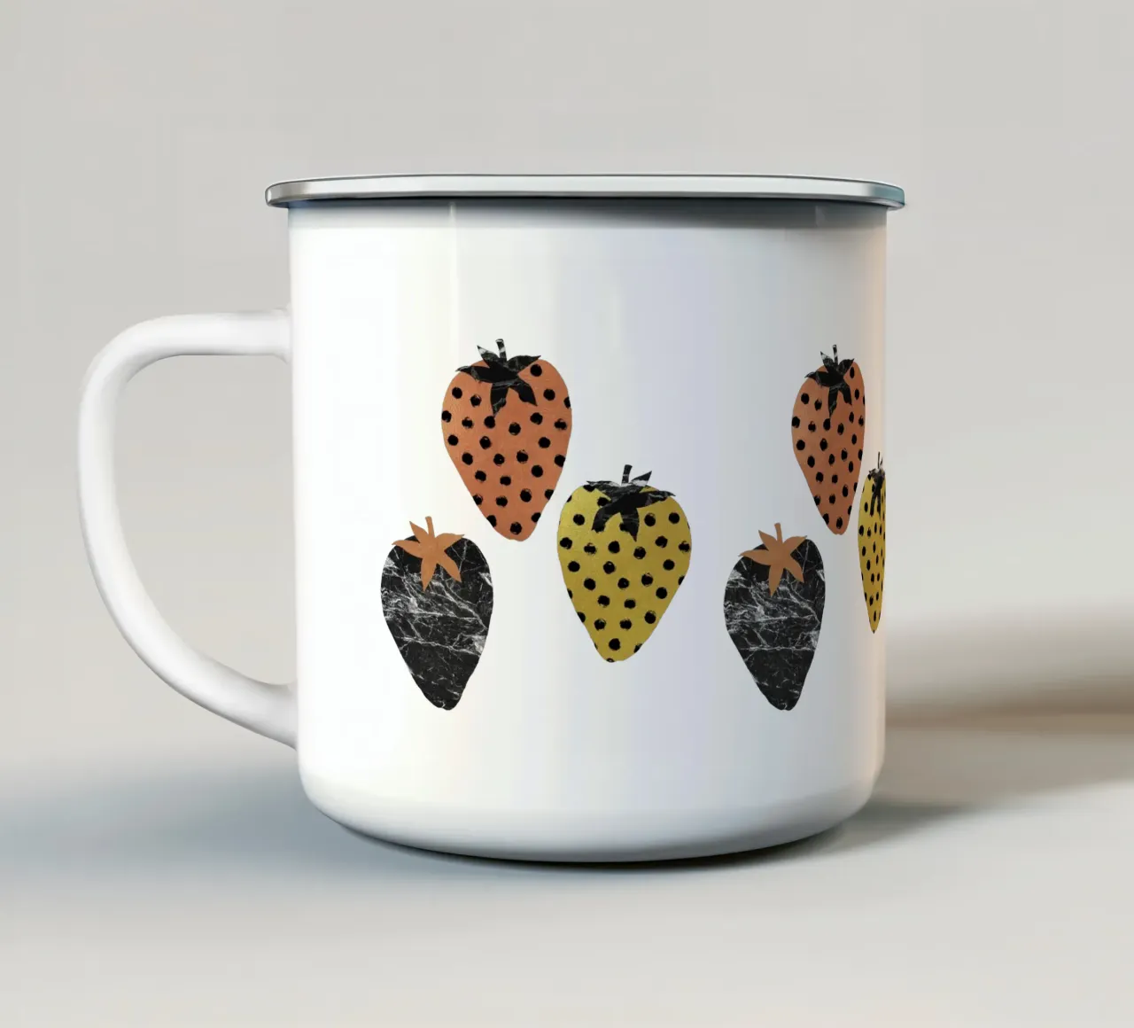 Fragole scandinave tazza in smalto da Orara Studio