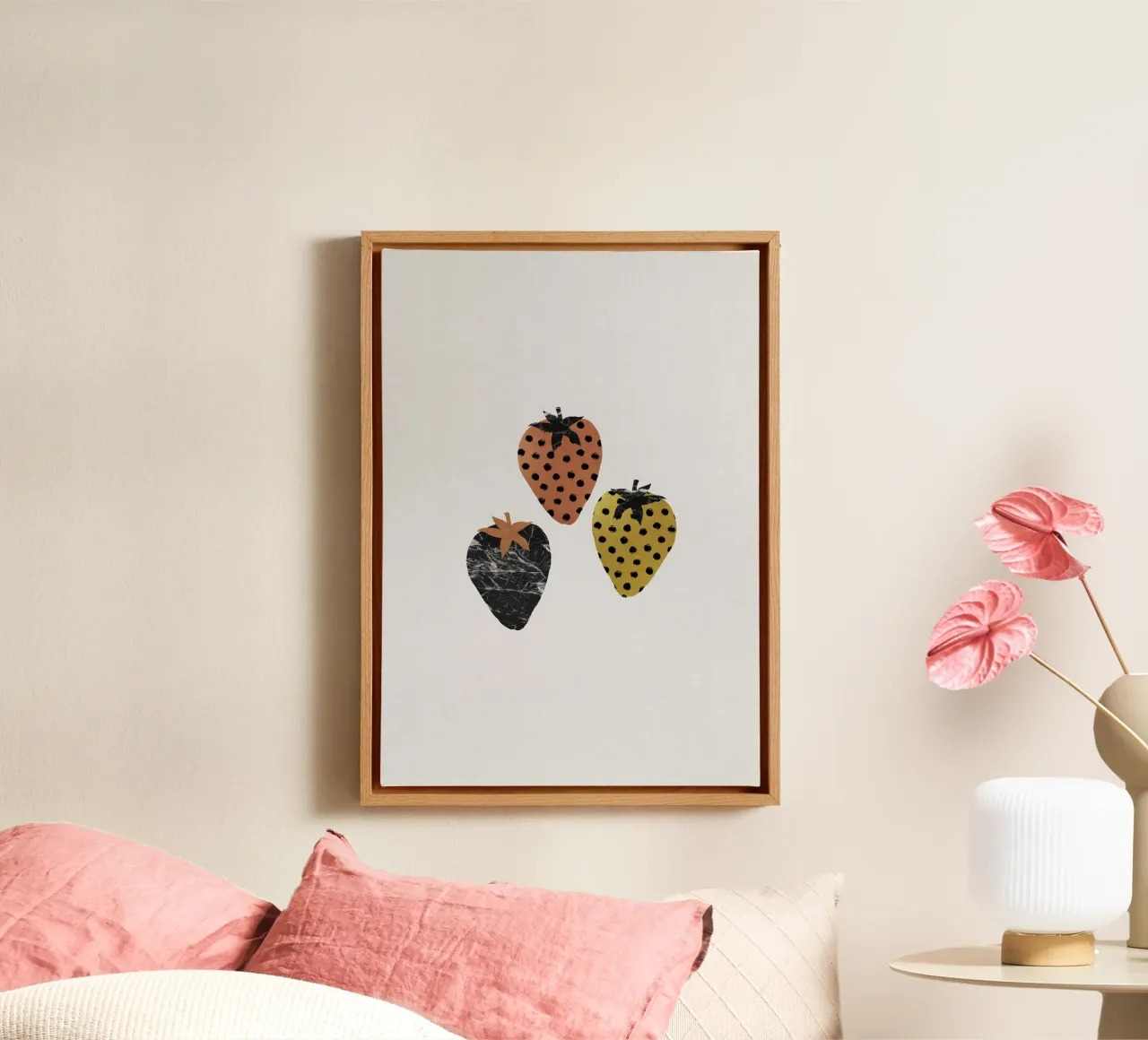 Scandi aardbeien canvas met Baklijst van Orara Studio