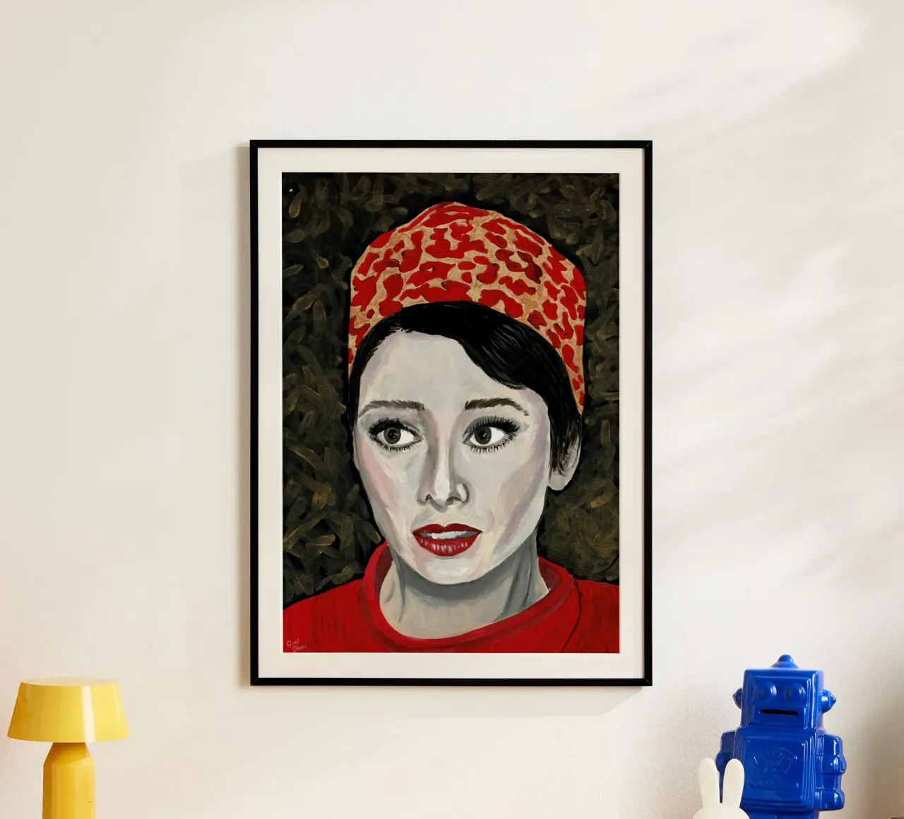 Audrey Hepburn in rosso carta hahnemühle da Interior Edit & House Staging