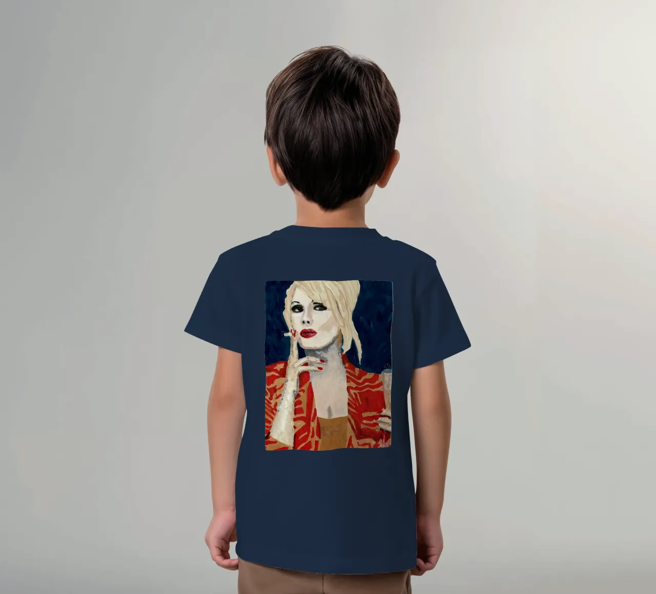 Patsy in blu Aia t-shirt bambini da Interior Edit & House Staging