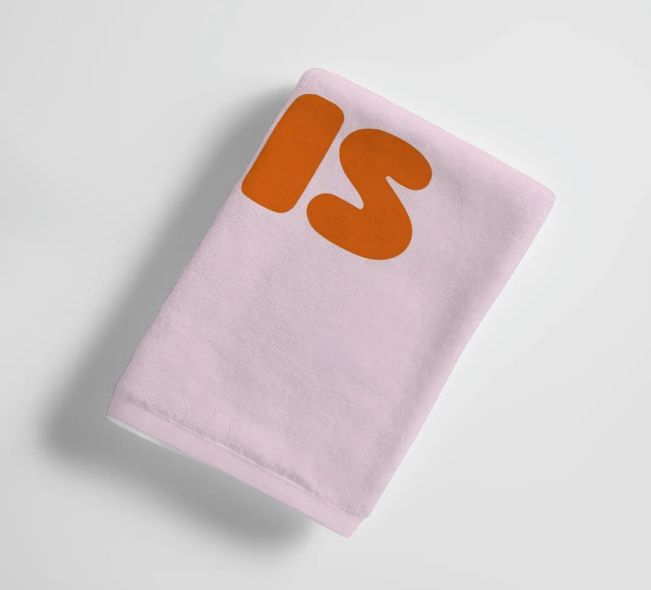 It Is What It Is, Minimal Quote, Modern Typography asciugamano da bagno da EverLuvv Studio