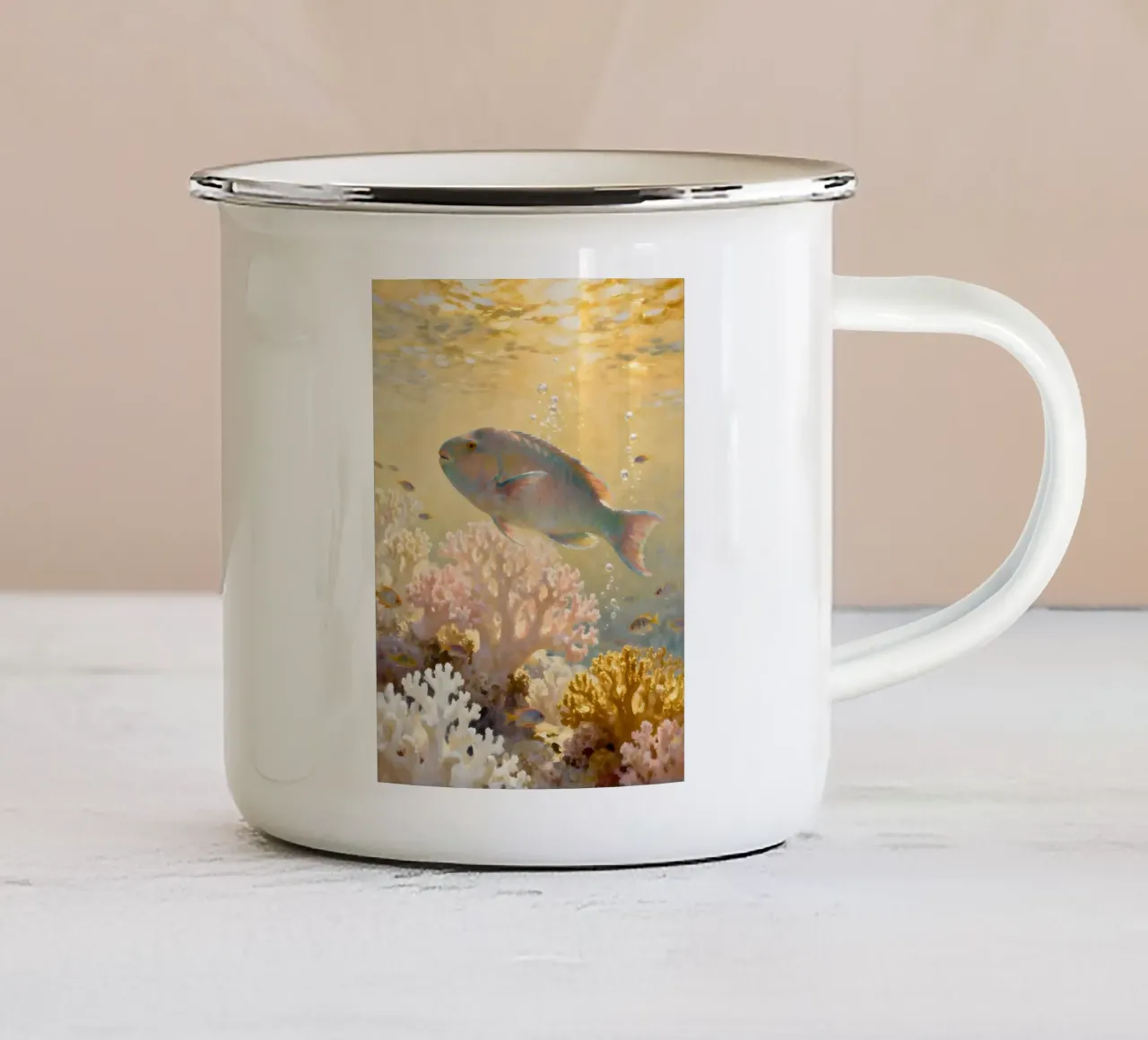 ✨🐠 Golden Reef | Pesce pappagallo in Golden Glow tazza in smalto da Trinkets NL Design Studio