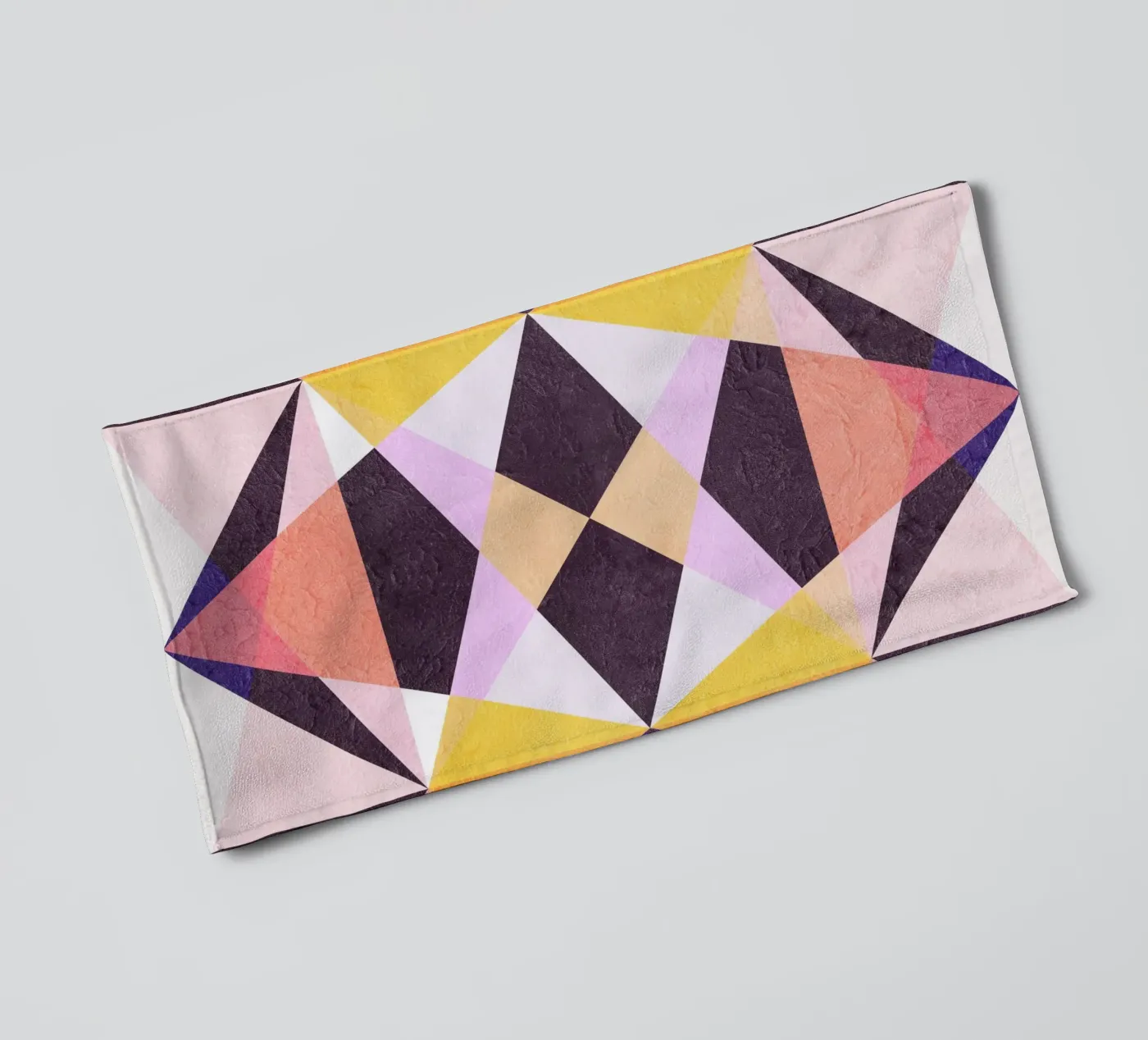 cocoon badhanddoek van Lines Inside