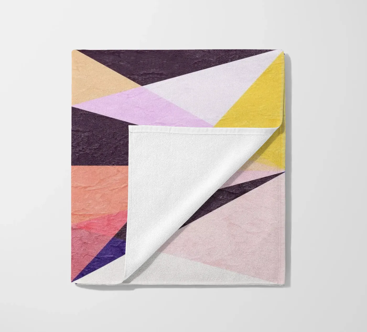 cocoon Strandtuch von Abstract Joy