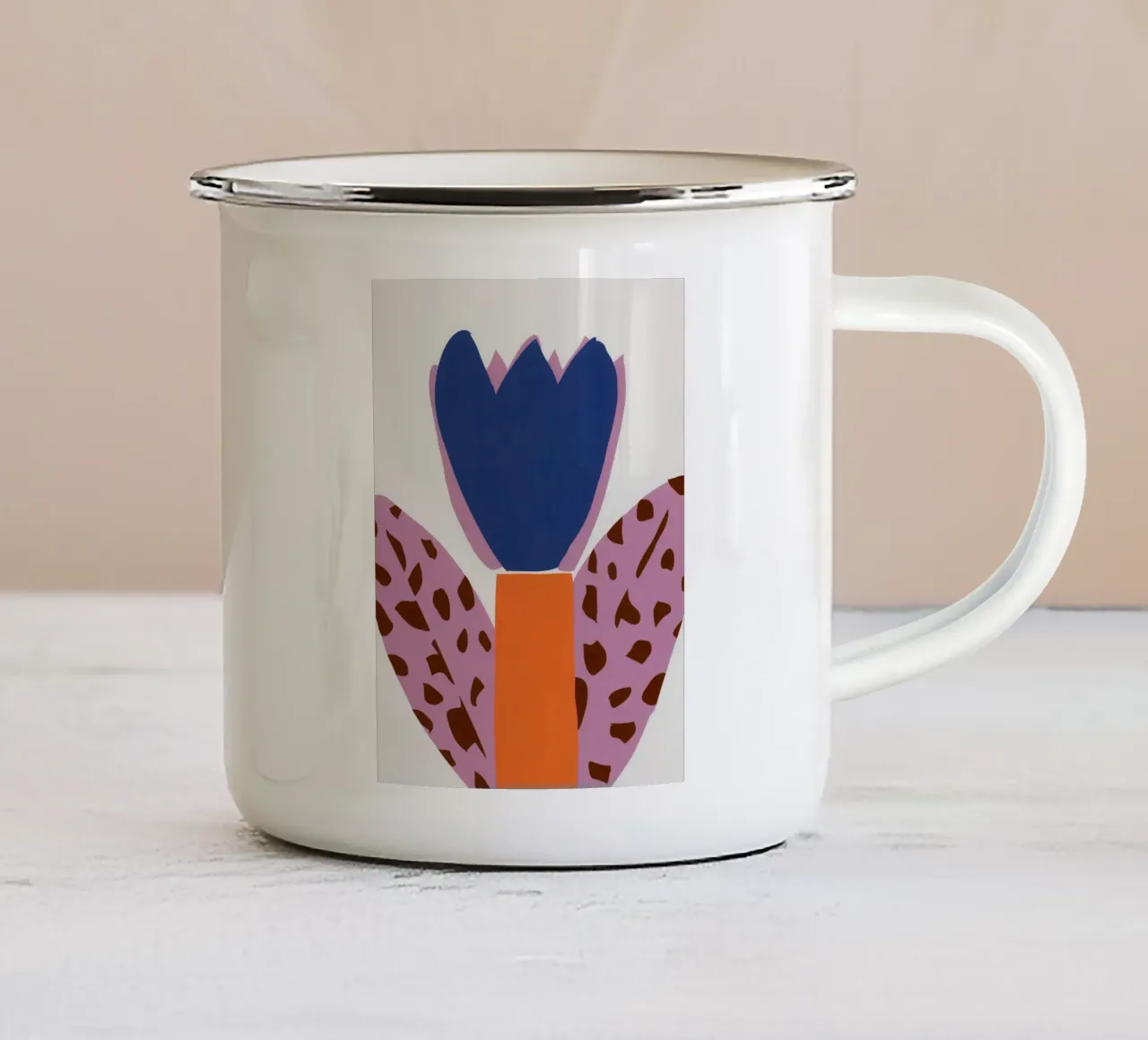 Forma floreale audace tazza in smalto da Sky Velour