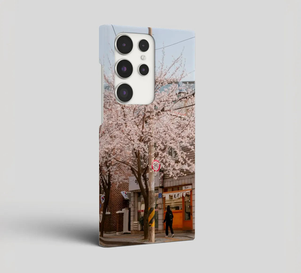 La via dei ciliegi in fiore a Seul, Corea del Sud cover samsung da mbgraphx2