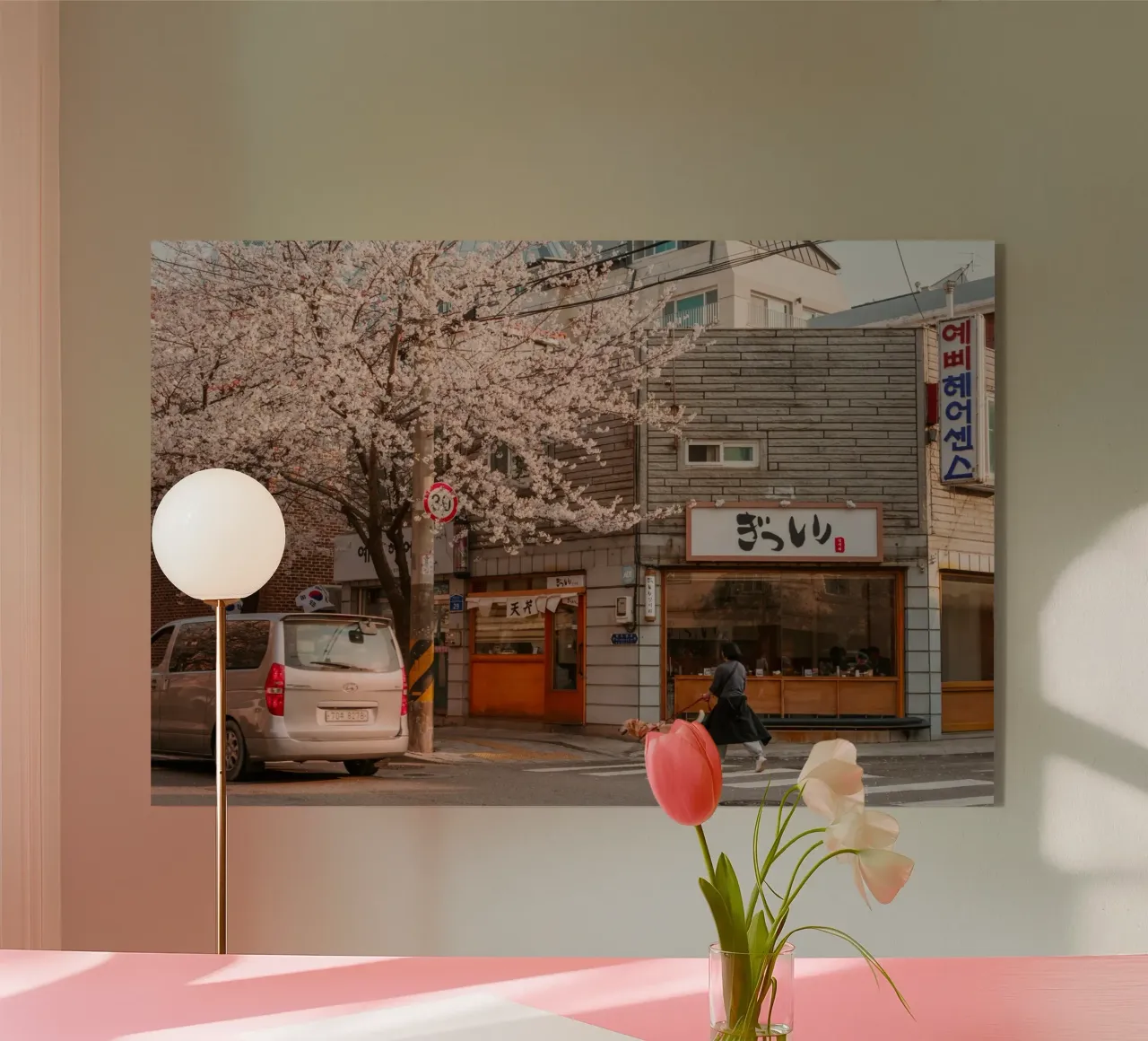 La via dei ciliegi in fiore a Seul, Corea del Sud plexiglass da mbgraphx2