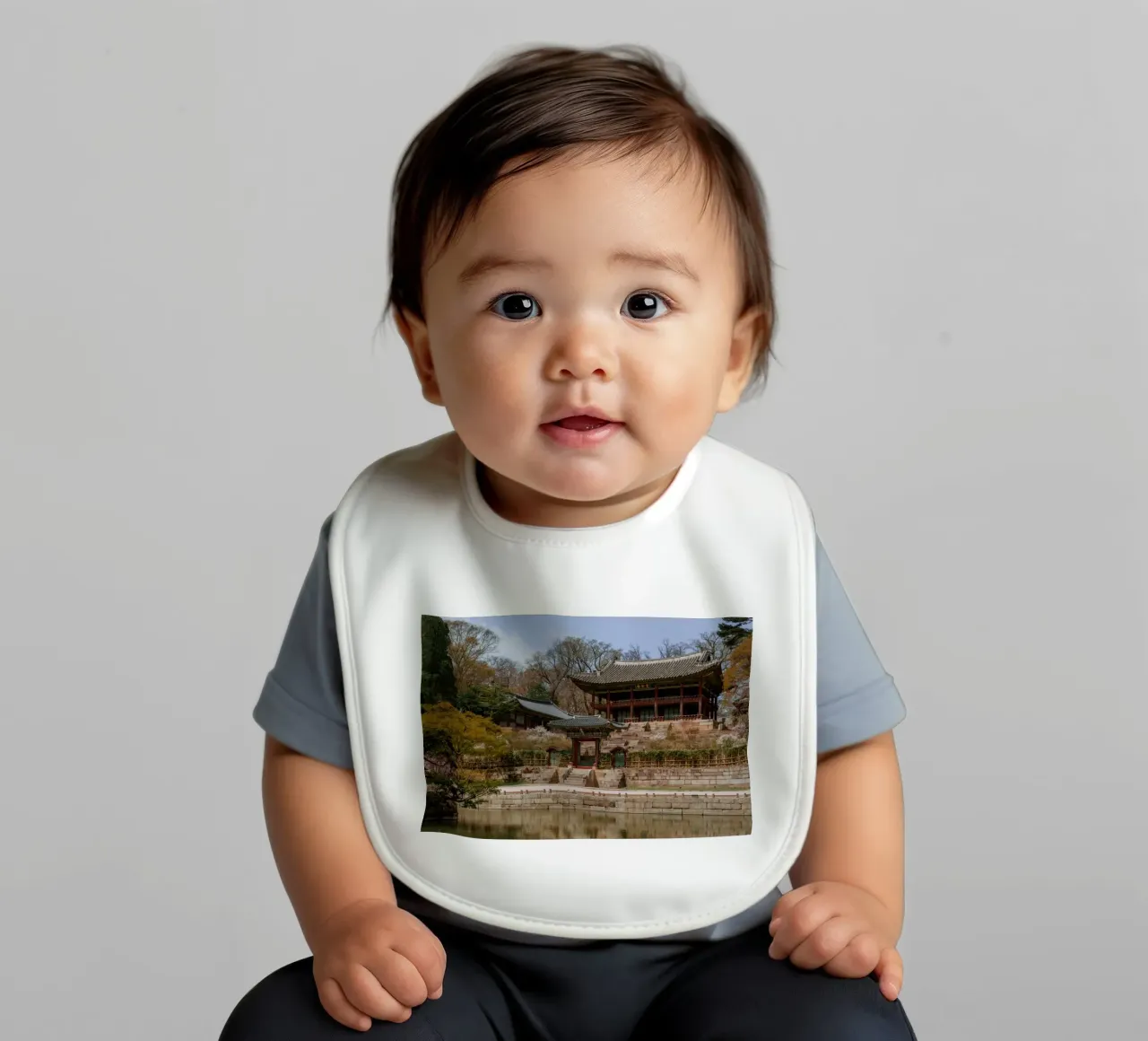 Giardino segreto di Huwon a Seul, Corea del Sud bavaglino da mbgraphx2