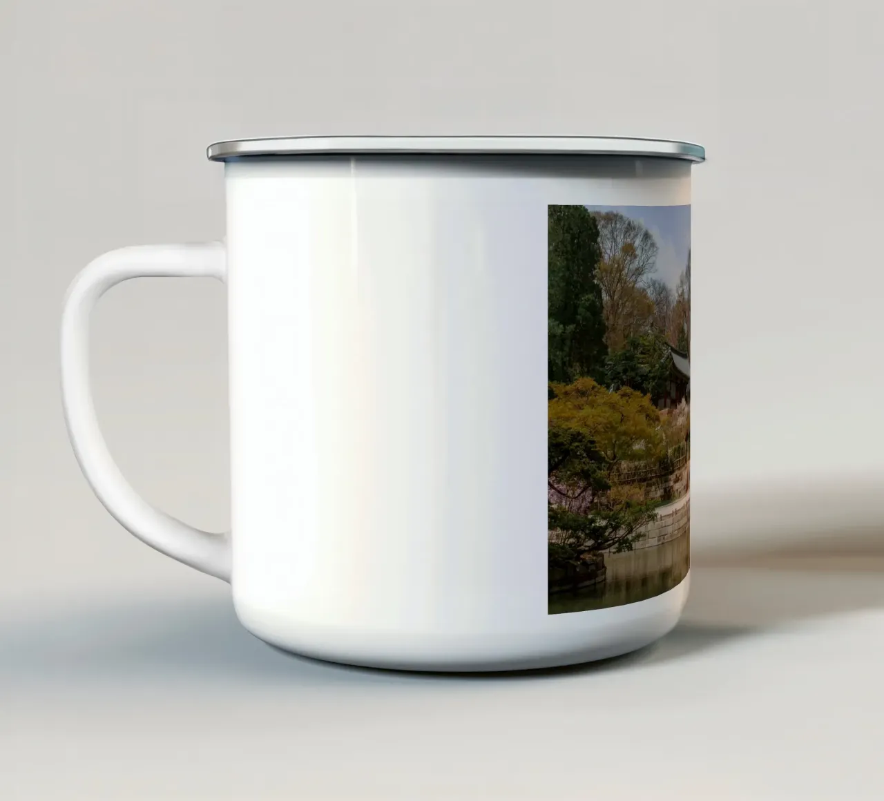 Giardino segreto di Huwon a Seul, Corea del Sud tazza in smalto da mbgraphx2