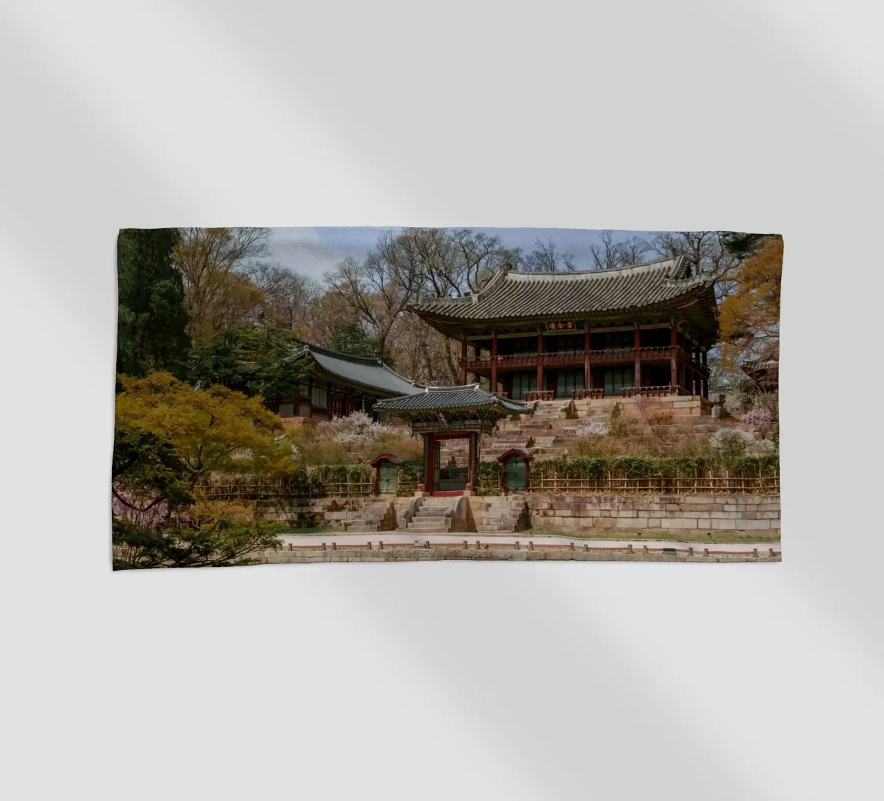 Giardino segreto di Huwon a Seul, Corea del Sud telo mare da mbgraphx2