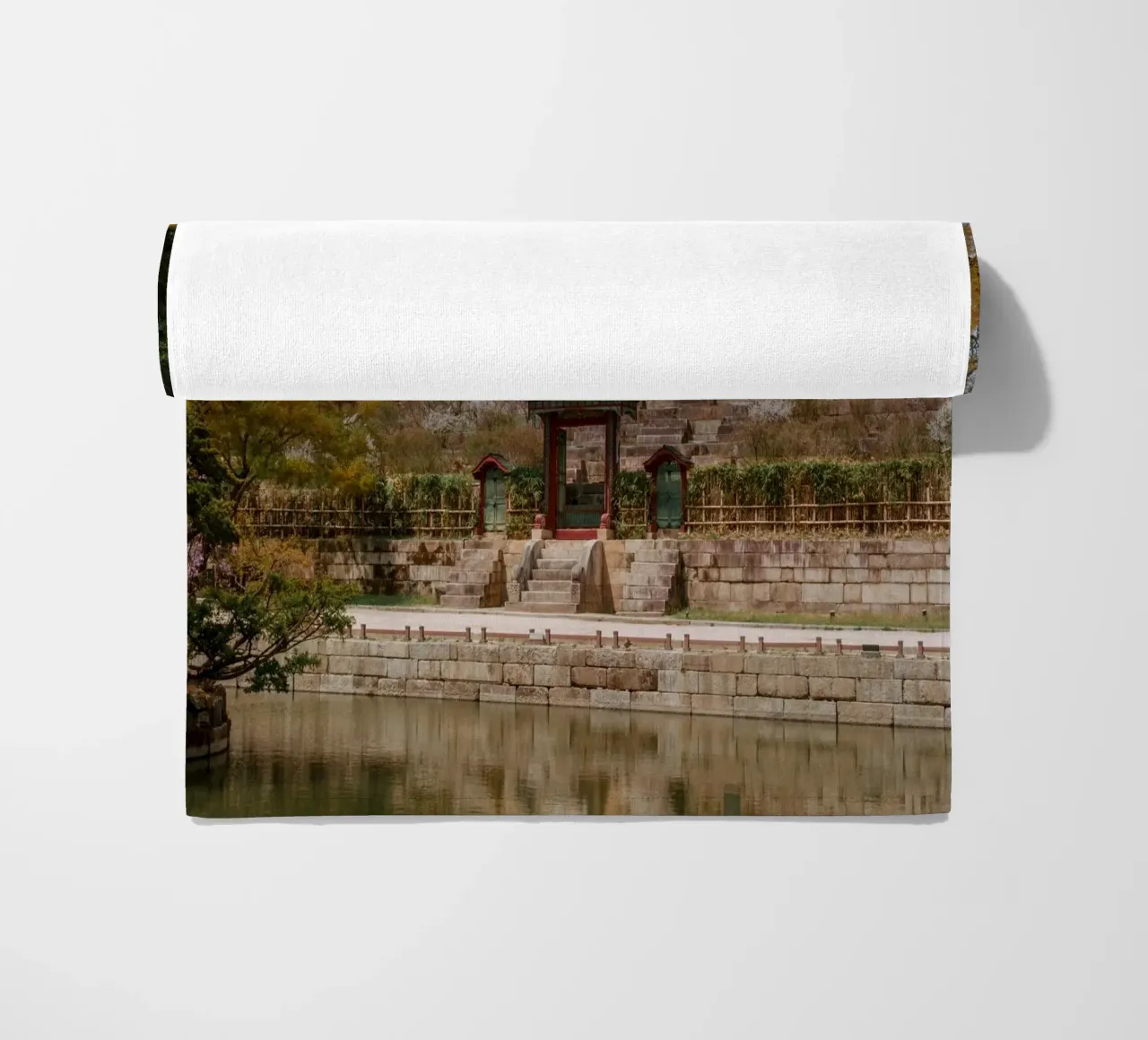 Giardino segreto di Huwon a Seul, Corea del Sud telo mare da mbgraphx2