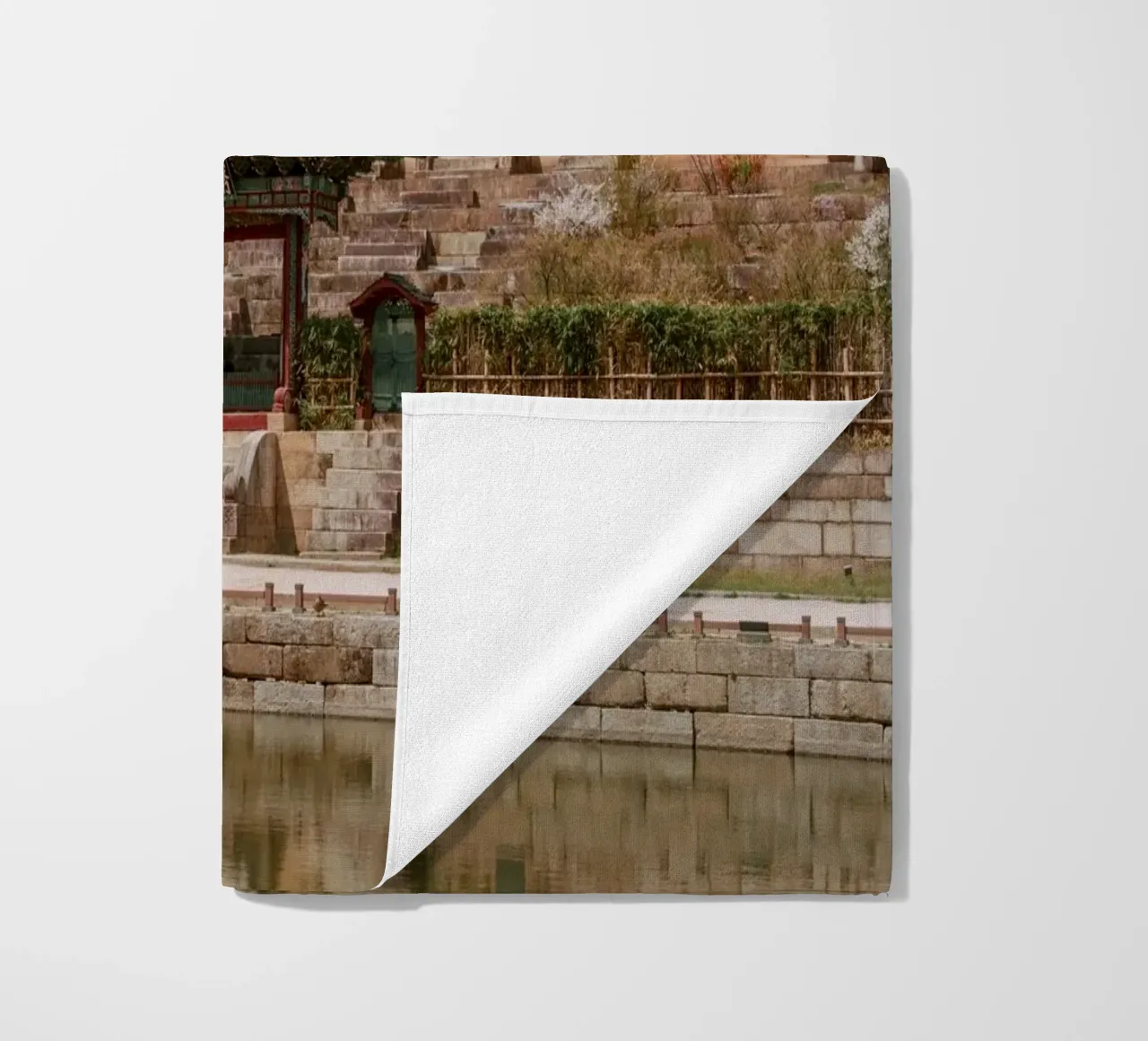 Giardino segreto di Huwon a Seul, Corea del Sud telo mare da mbgraphx2