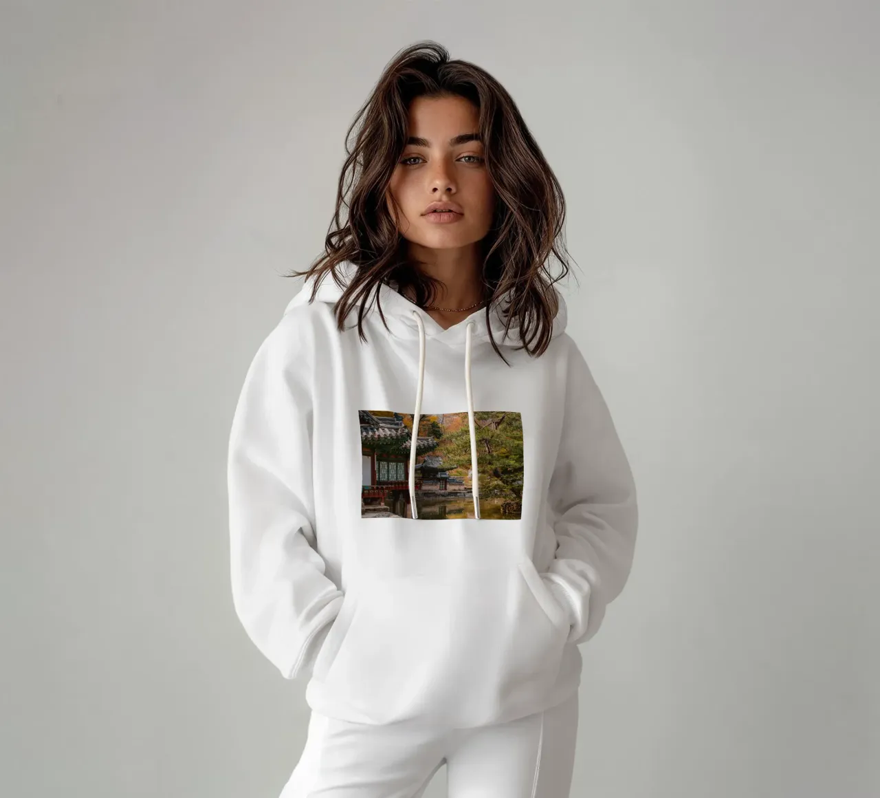 Stagno del giardino segreto di Huwon a Seul, Corea del Sud felpa con cappuccio da mbgraphx2