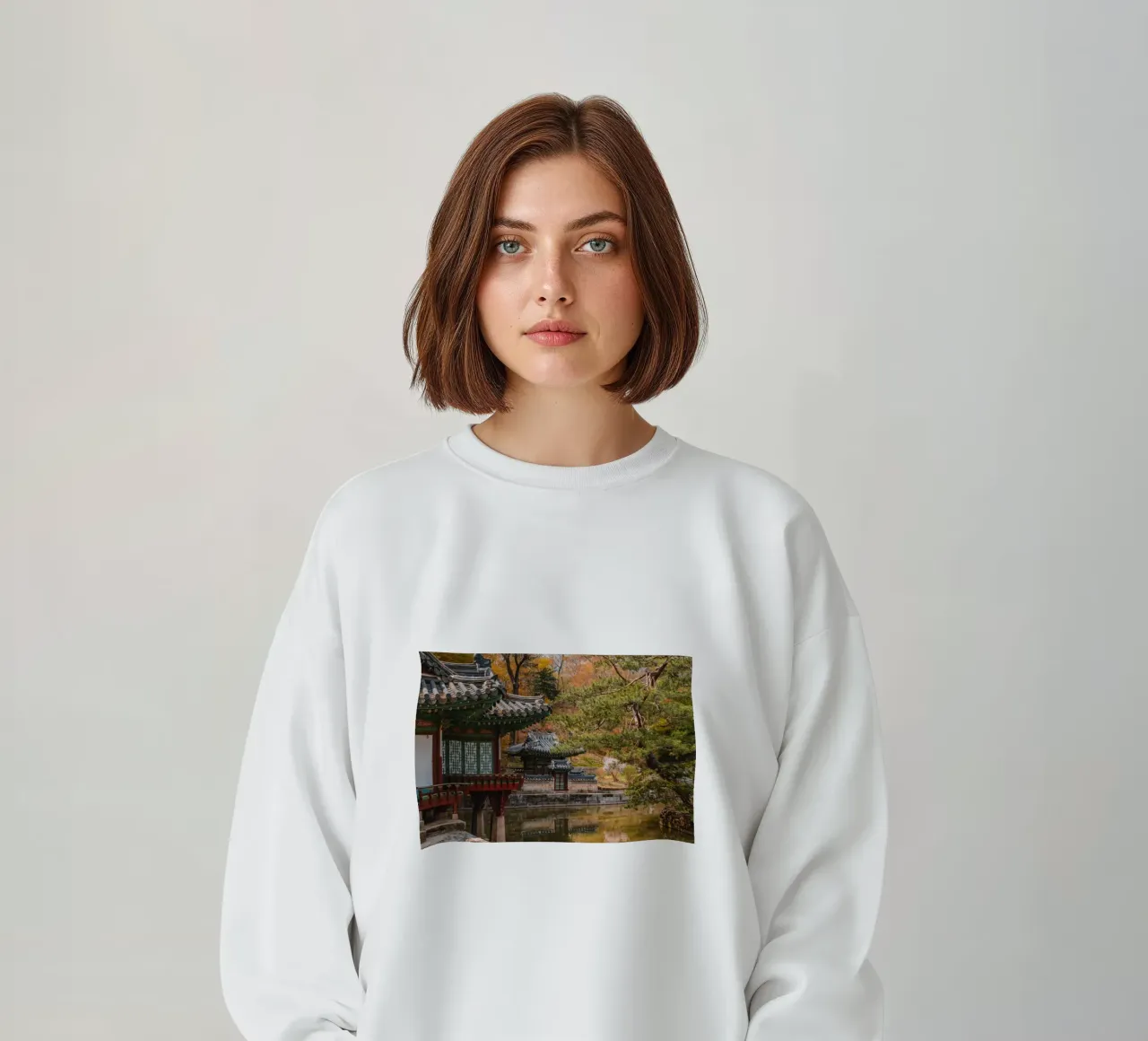 Stagno del giardino segreto di Huwon a Seul, Corea del Sud felpa da mbgraphx2