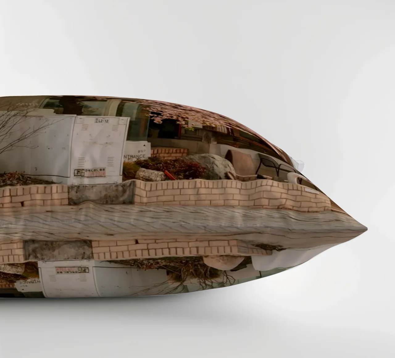 Alba dei ciliegi in fiore a Seul, Corea del Sud cuscino da mbgraphx2