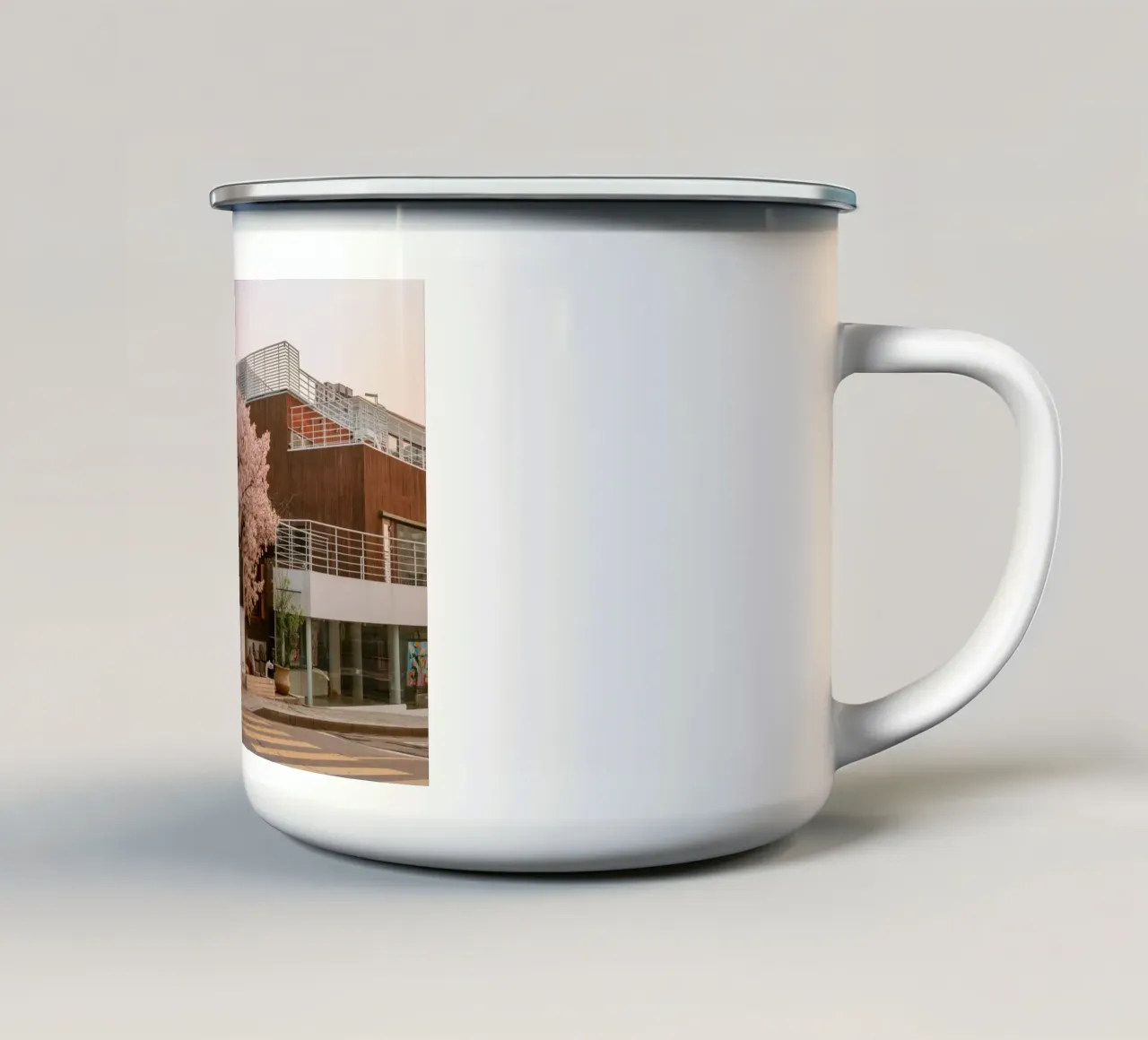 Alba dei ciliegi in fiore a Seul, Corea del Sud tazza in smalto da mbgraphx2