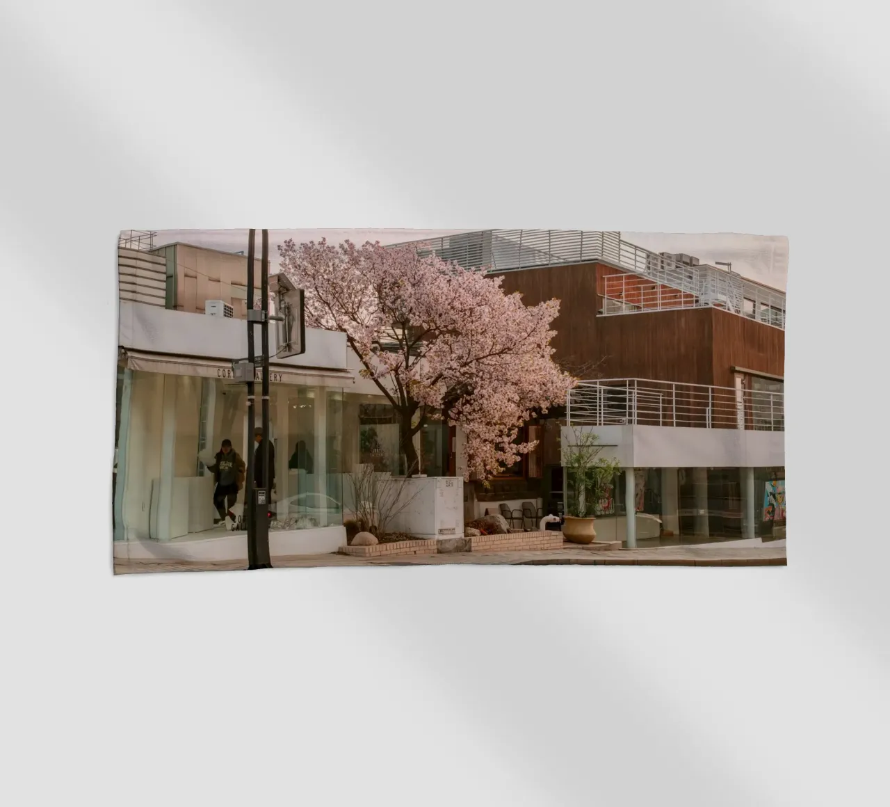 Alba dei ciliegi in fiore a Seul, Corea del Sud telo mare da mbgraphx2