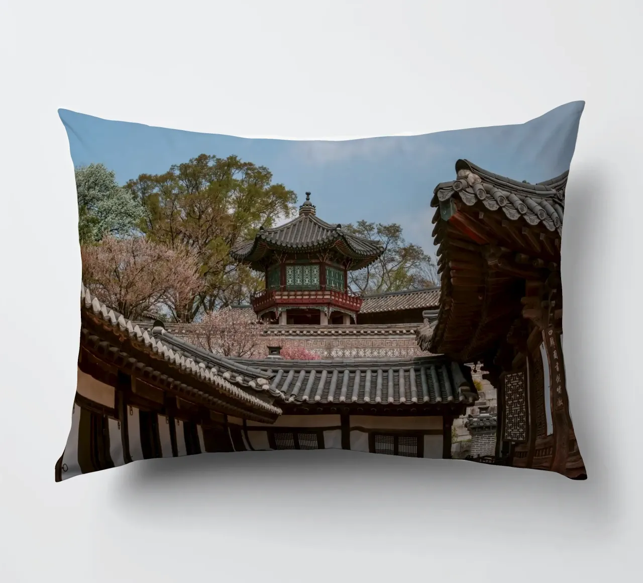 Tempio coreano a Seul, Corea del Sud cuscino da mbgraphx2