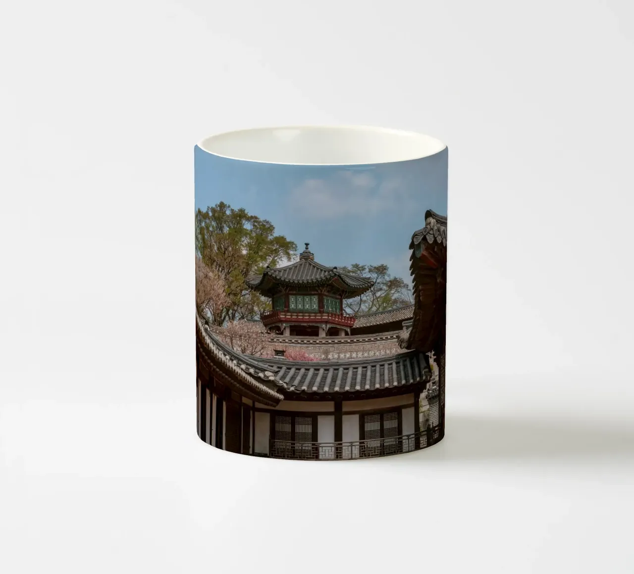 Tempio coreano a Seul, Corea del Sud tazza in ceramica da mbgraphx2