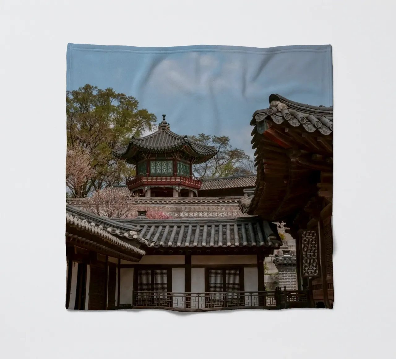 Tempio coreano a Seul, Corea del Sud coperta in pile da mbgraphx2