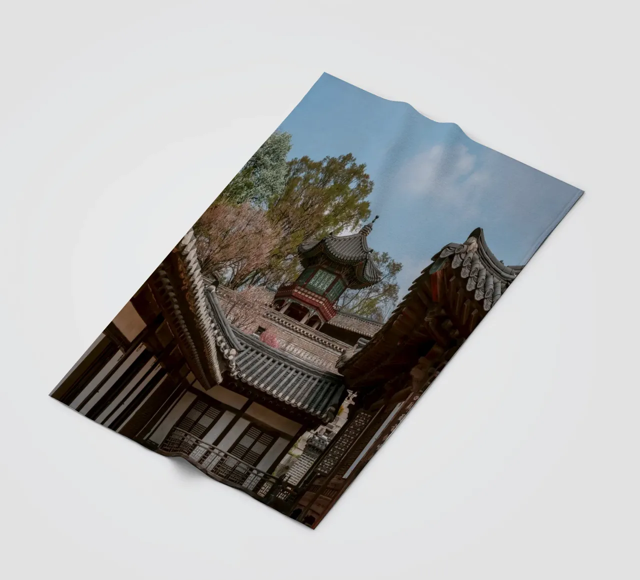 Tempio coreano a Seul, Corea del Sud coperta in pile da mbgraphx2