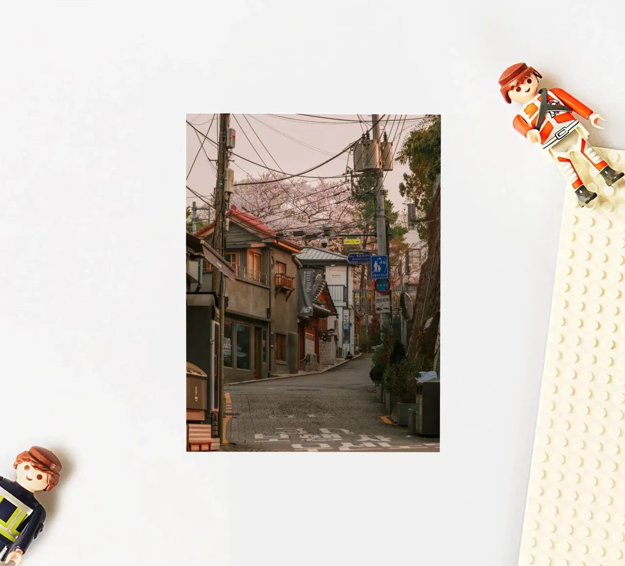 Mattinata nella Seul urbana, Corea del Sud adesivo da mbgraphx2