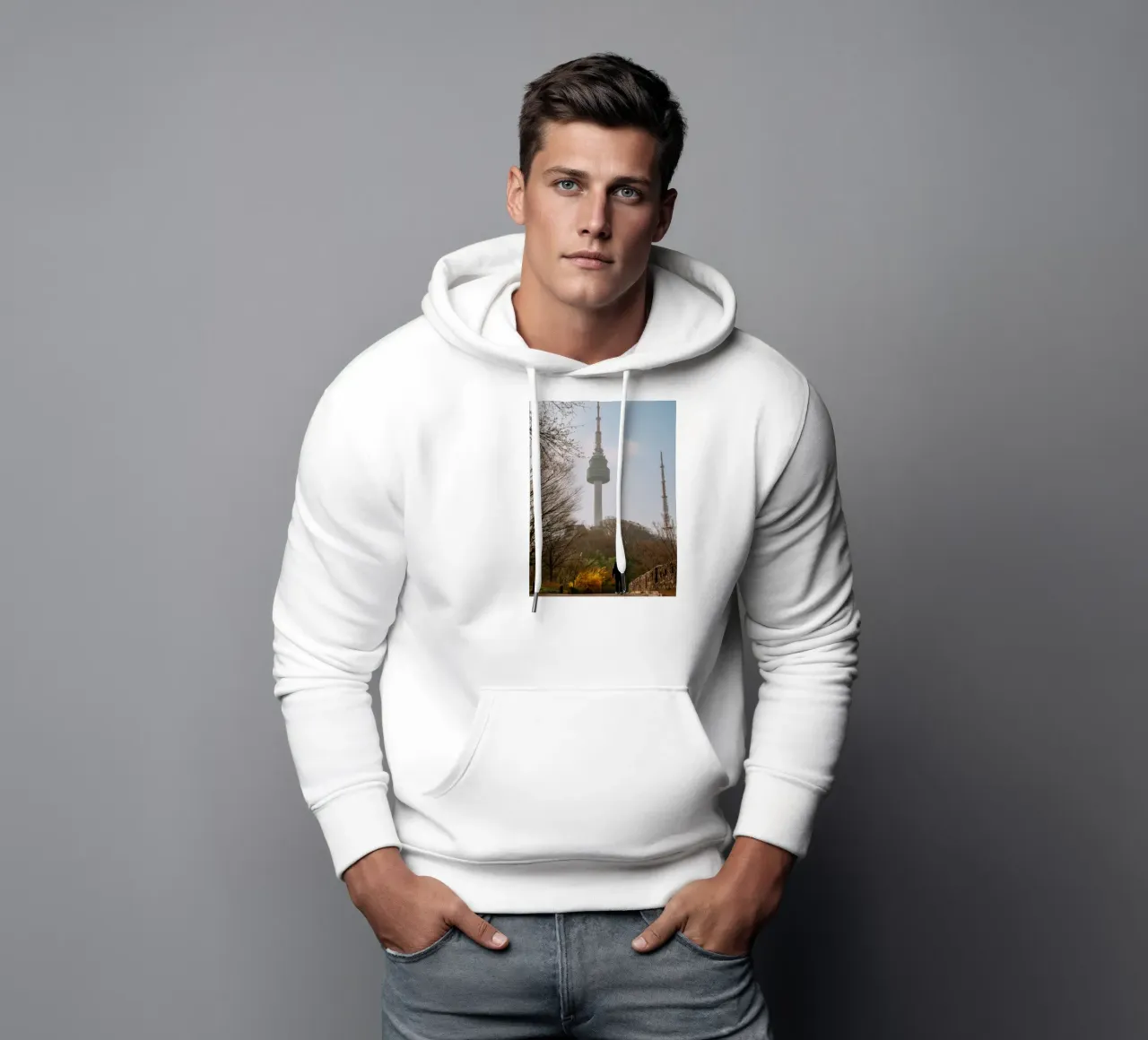 Torre Namsan a Seul, Corea del Sud felpa con cappuccio da mbgraphx2