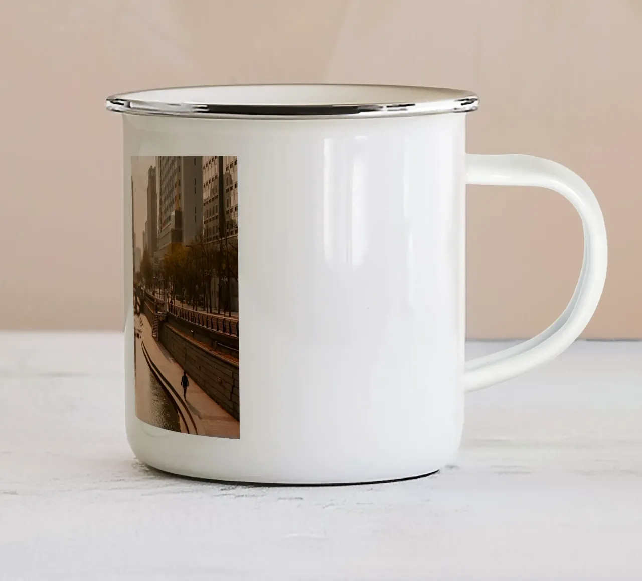 Alba del torrente Cheonggyecheon a Seul, Corea del Sud tazza in smalto da mbgraphx2