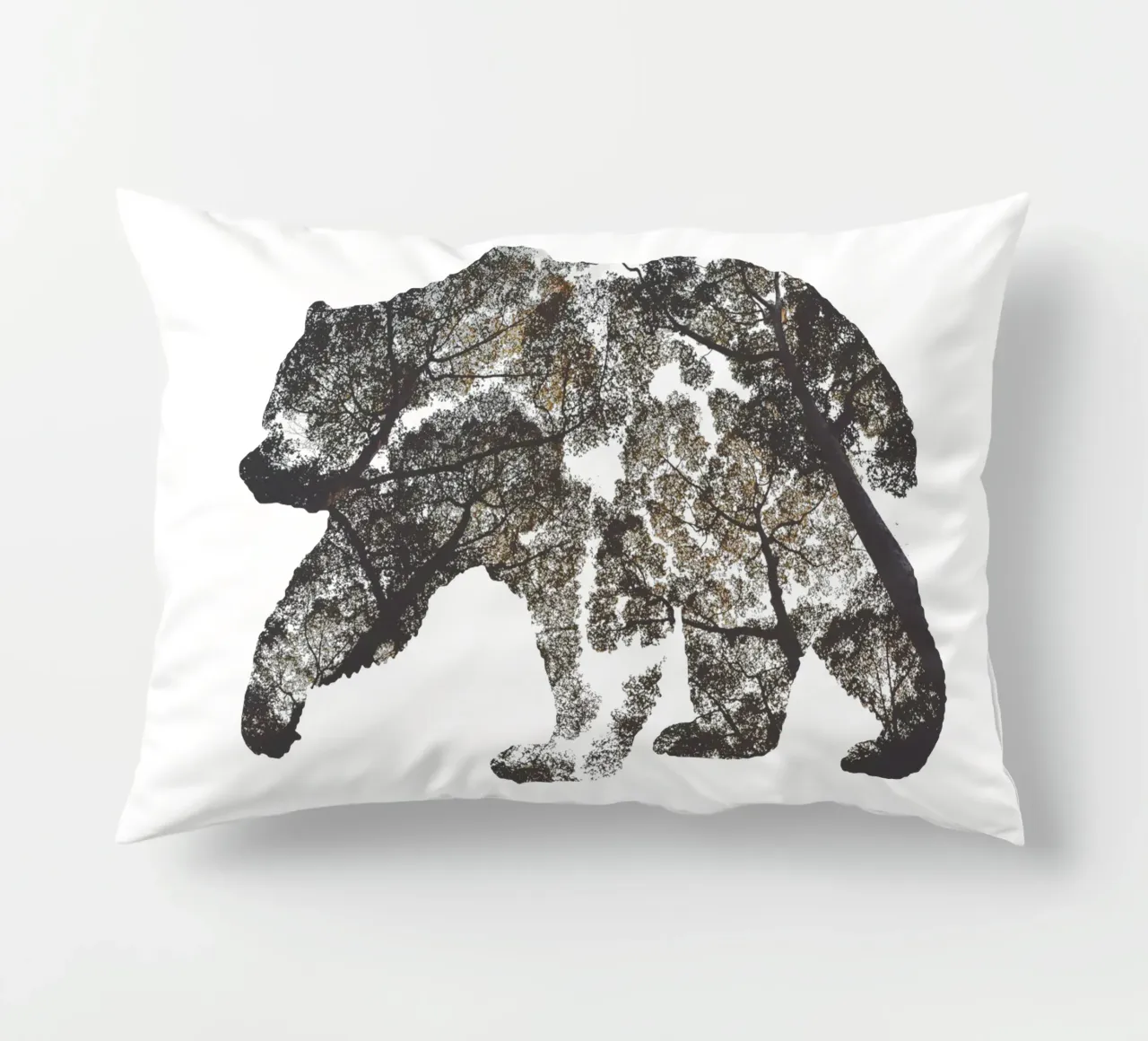 Woods in a Bear cuscino da IndigoBird