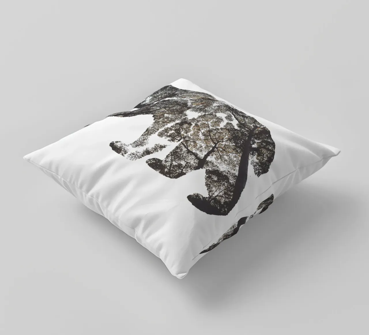 Woods in a Bear cuscino da IndigoBird