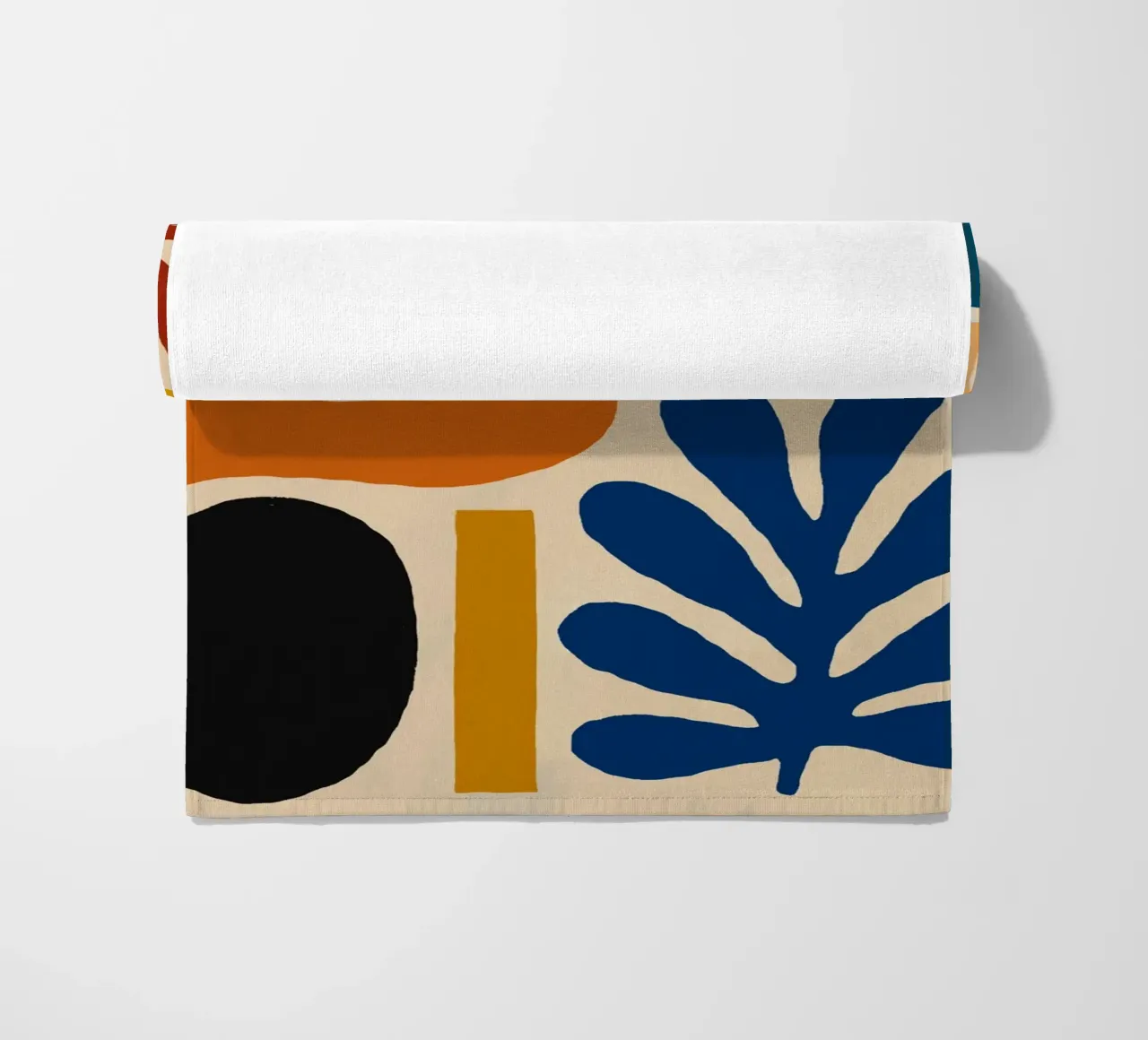 Composizione di forme astratte colorate telo mare da Life of Pie