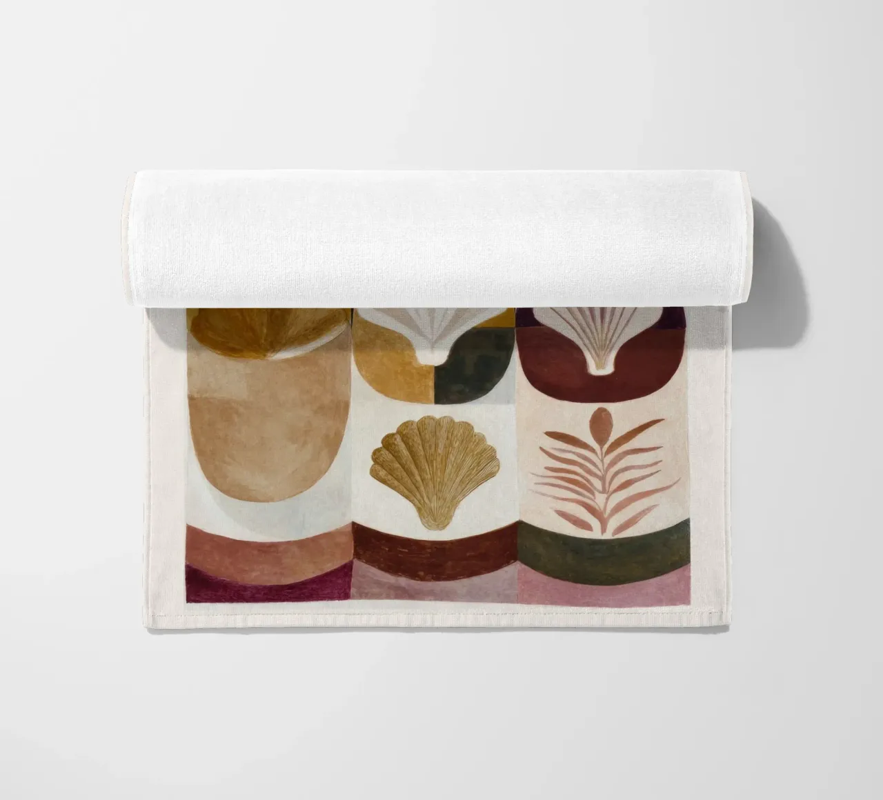 Schelpen en vormen strandhanddoek van M.A.Z.U.N.