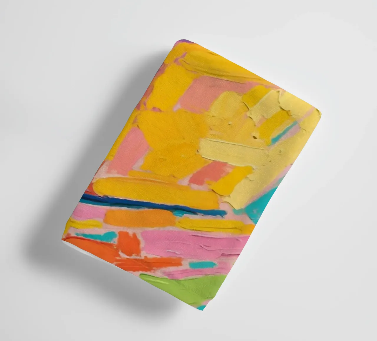 Piccolo cactus in un vaso a forma di cubo asciugamano da bagno da Slash Shop