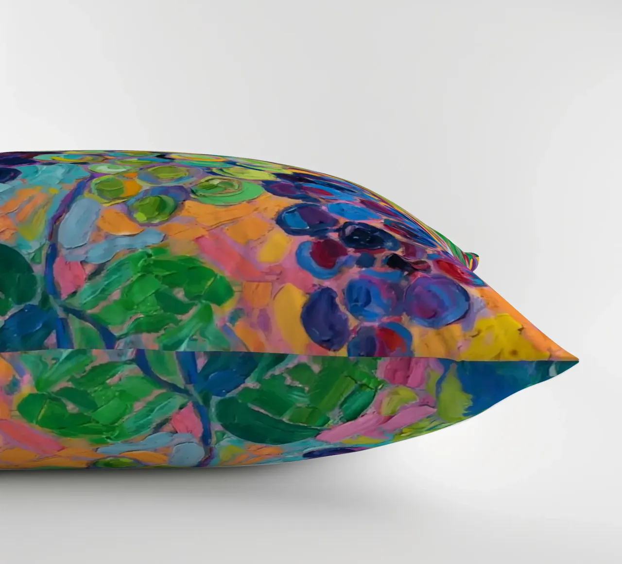 Uva e foglie verdi cuscino da Slash Shop