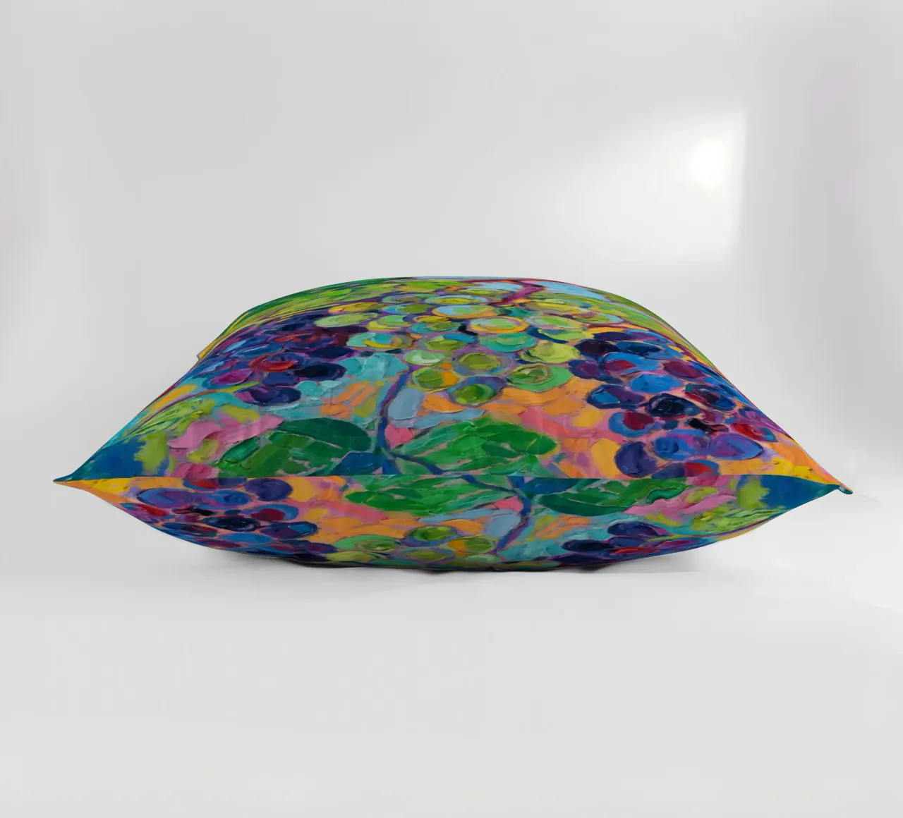 Uva e foglie verdi cuscino da Slash Shop