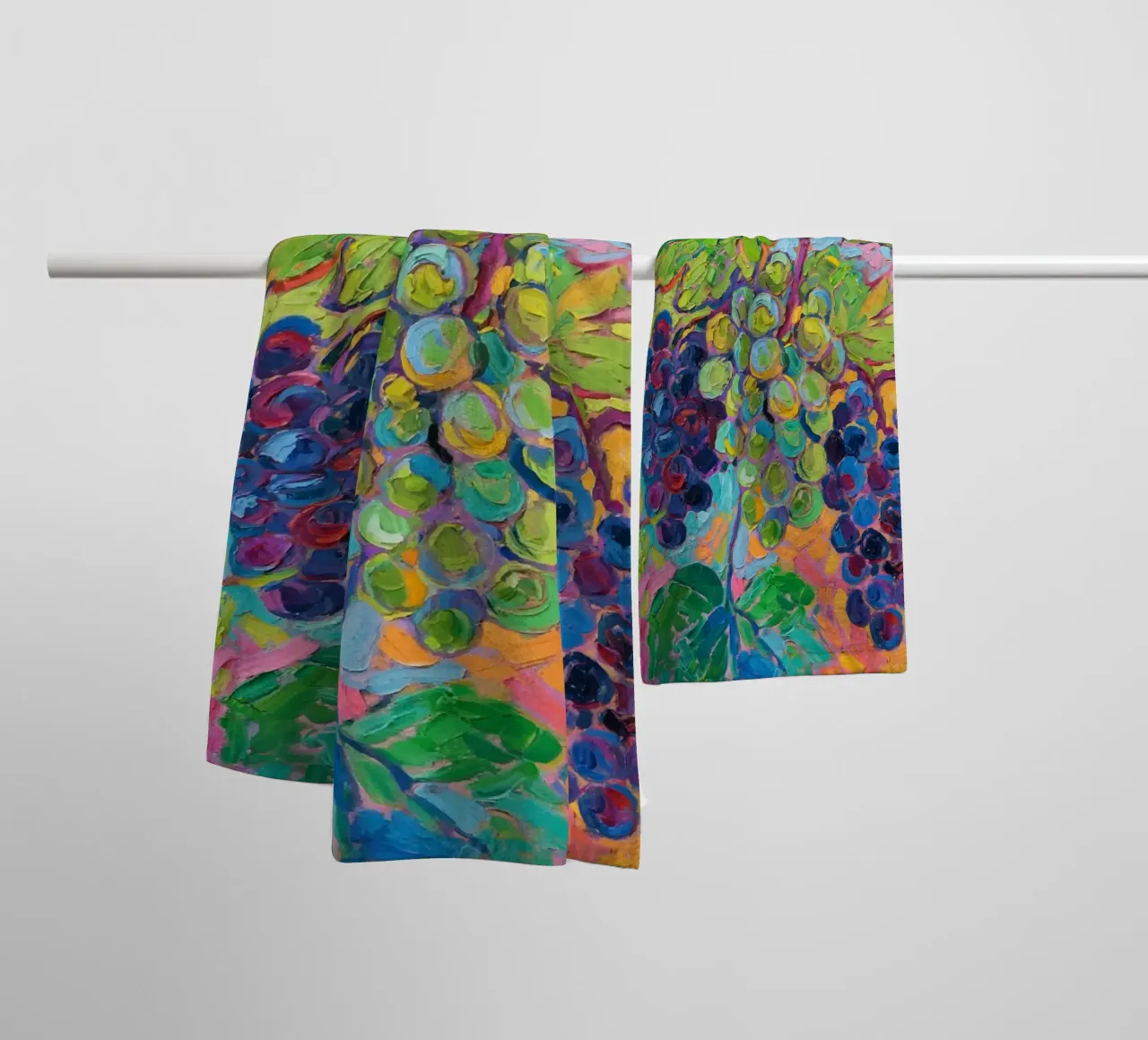 Uva e foglie verdi asciugamano da bagno da Slash Shop