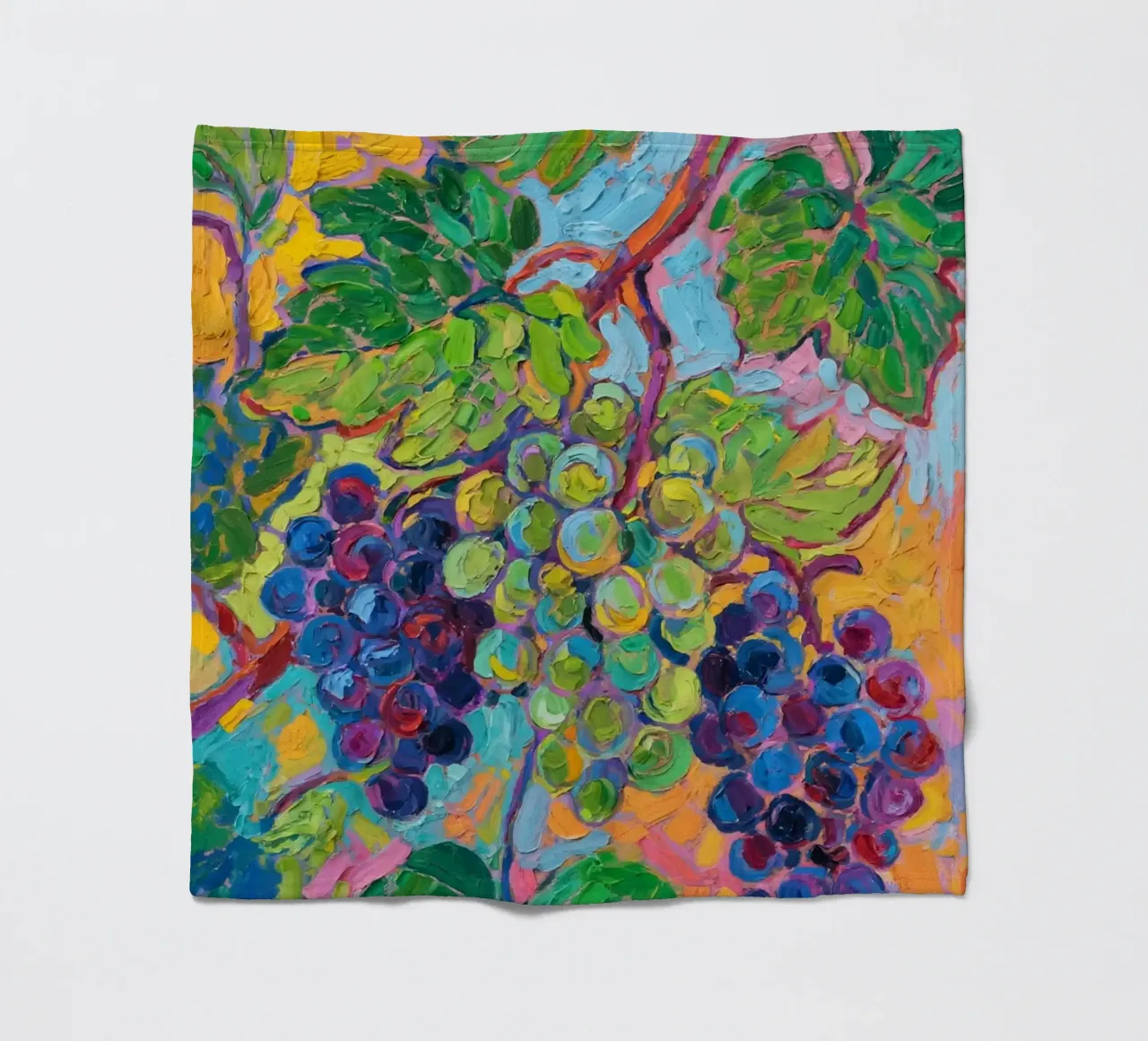 Uva e foglie verdi coperta in pile da Slash Shop