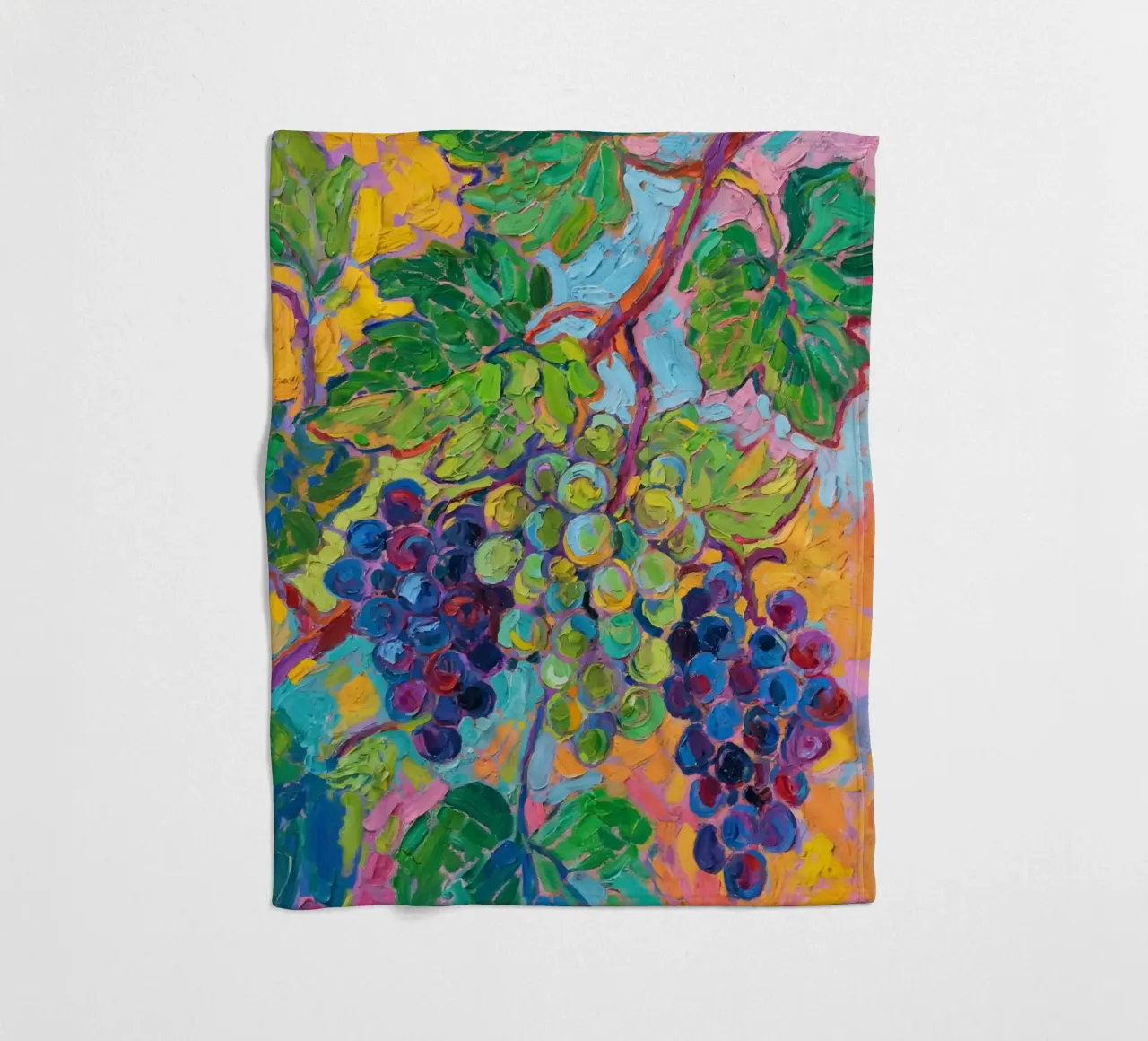 Uva e foglie verdi coperta in pile da Slash Shop