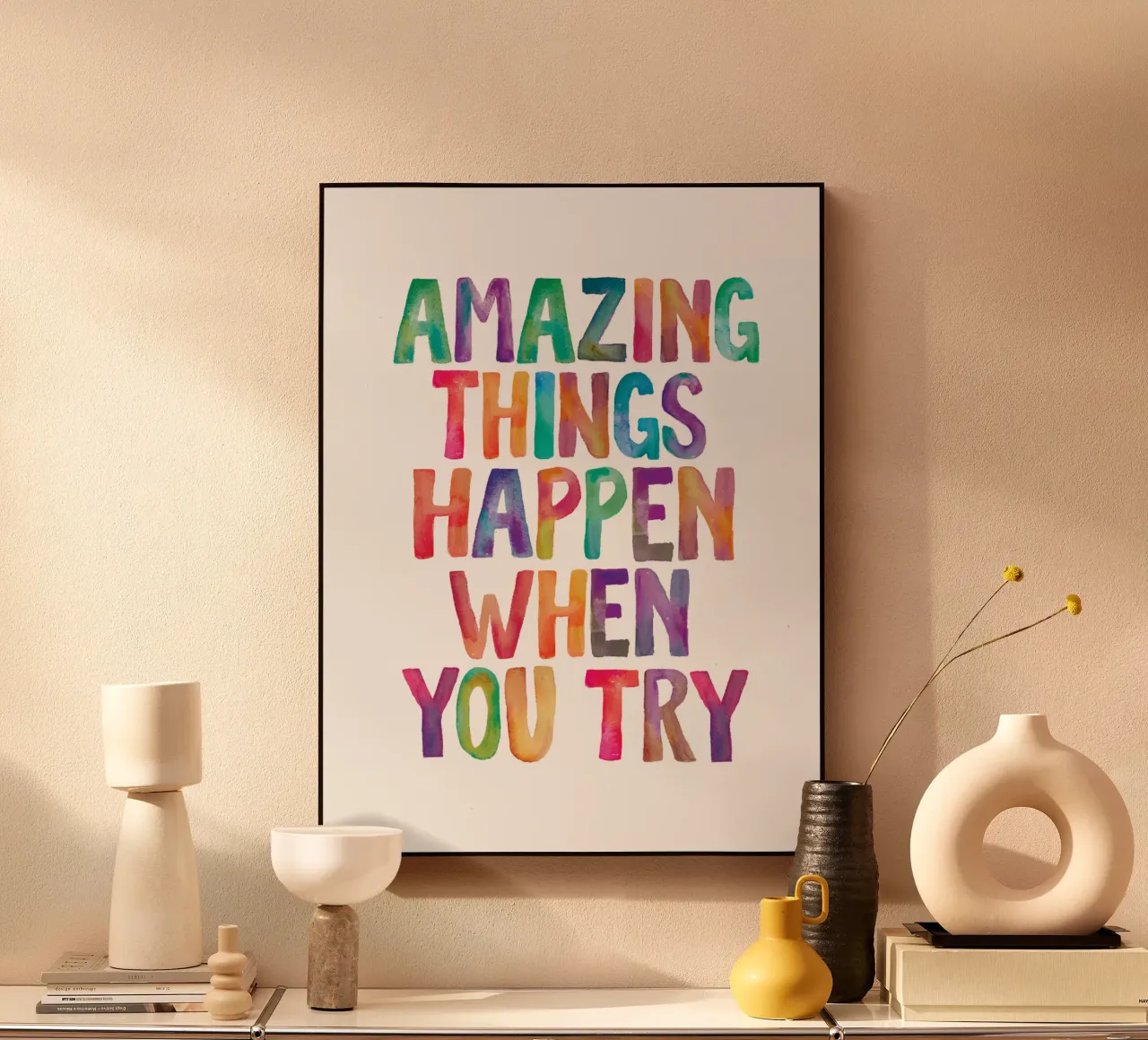 Succedono cose incredibili quando si prova il design tipografico plexiglass da THE MOTIVATED TYPE