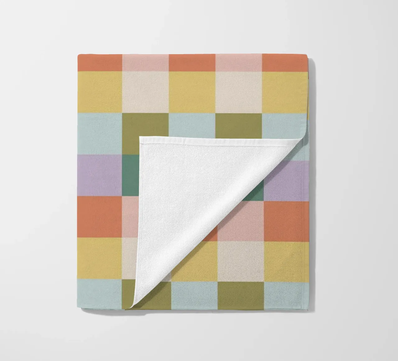 Multi-colored groovy checkered pattern telo mare da Altruist Studio