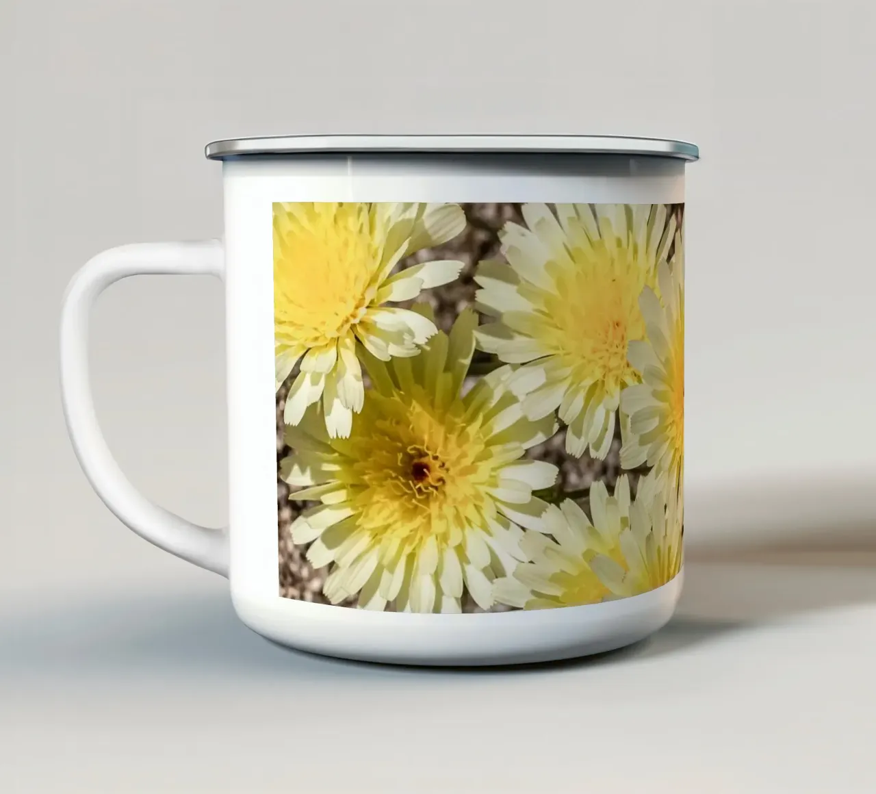 Yellow Smooth Desertdandelion tazza in smalto da stunningphotos