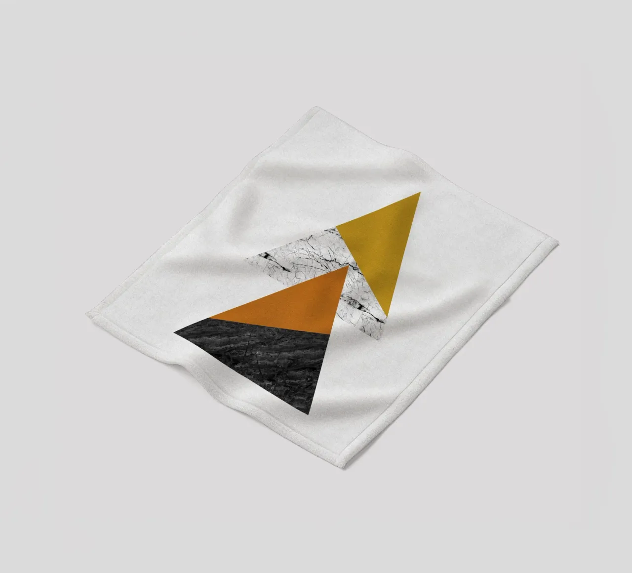 Triangoli geometrici coperta in pile da Orara Studio