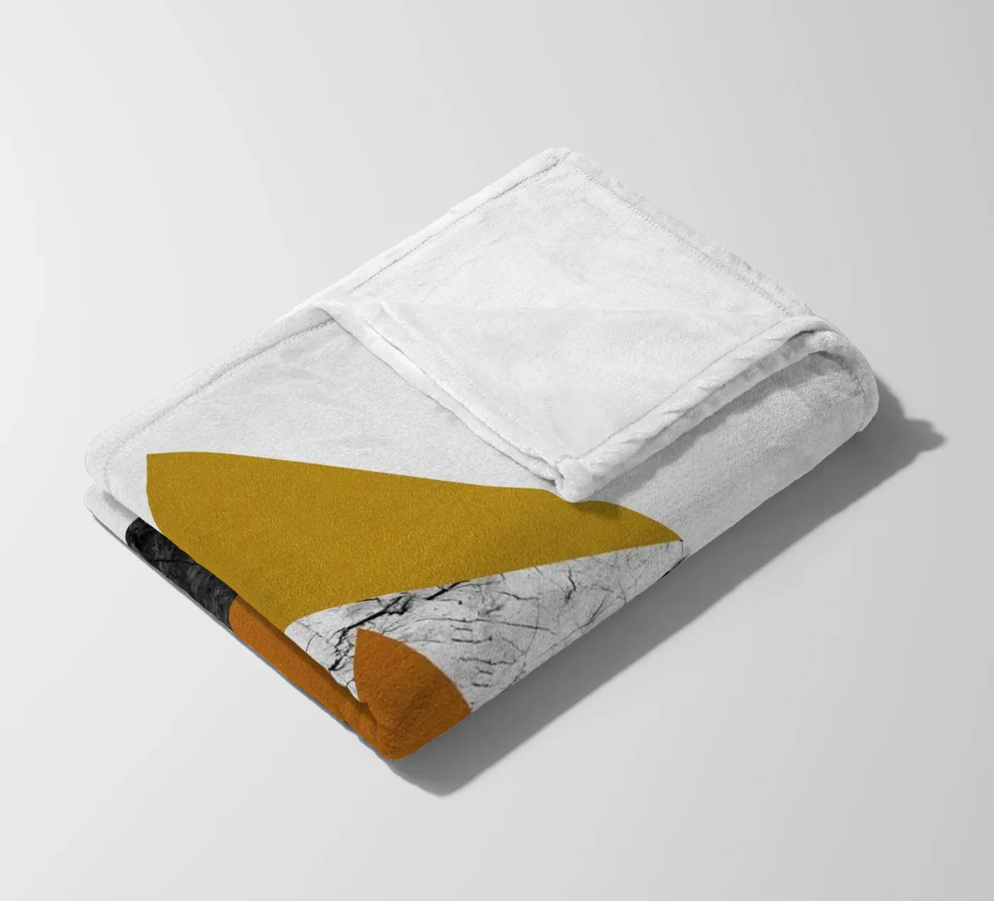 Geometrische driehoeken fleecedeken van Orara Studio