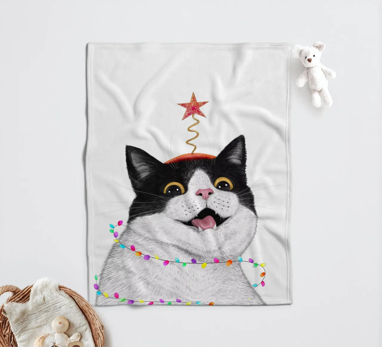Christmas cat Fleecedecke von valeriyakorenkova