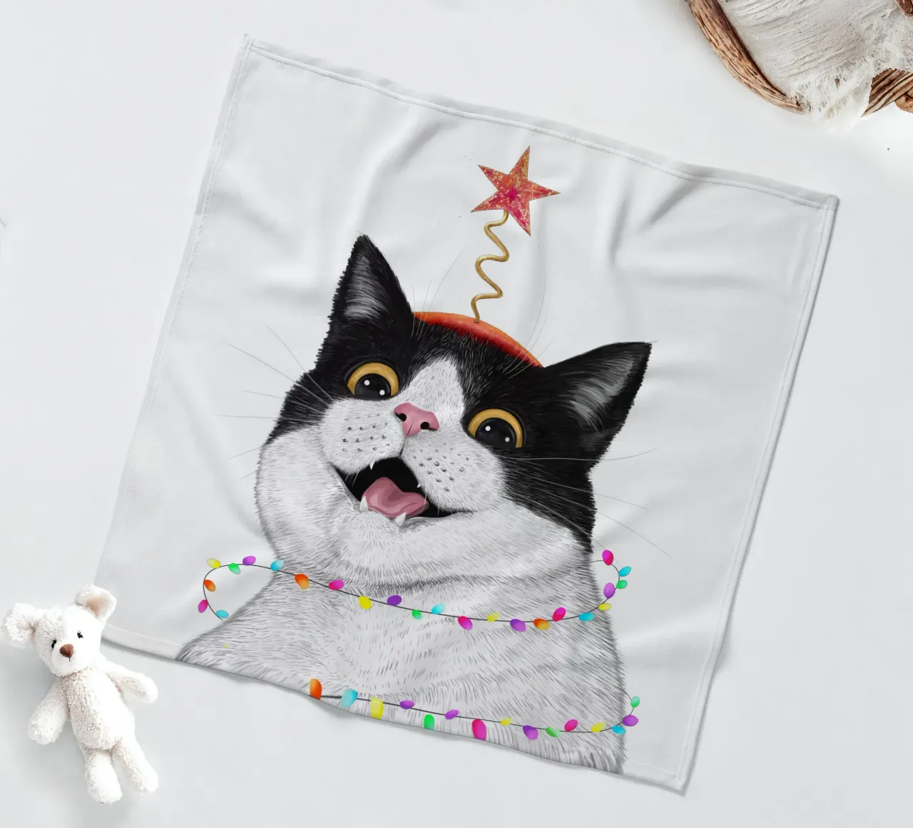 Christmas cat Fleecedecke von valeriyakorenkova
